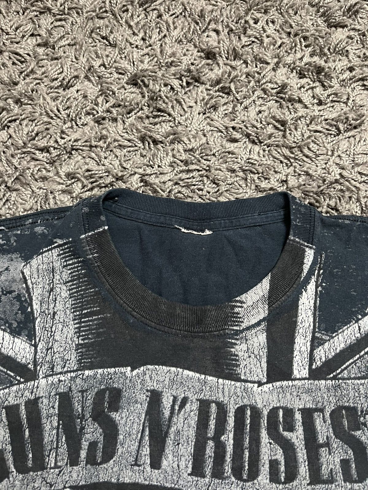 Guns N' Roses Guns N' Roses AOP Distressed Rock Band Tee / Rare Design Size US L / EU 52-54 / 3 - 3 Thumbnail