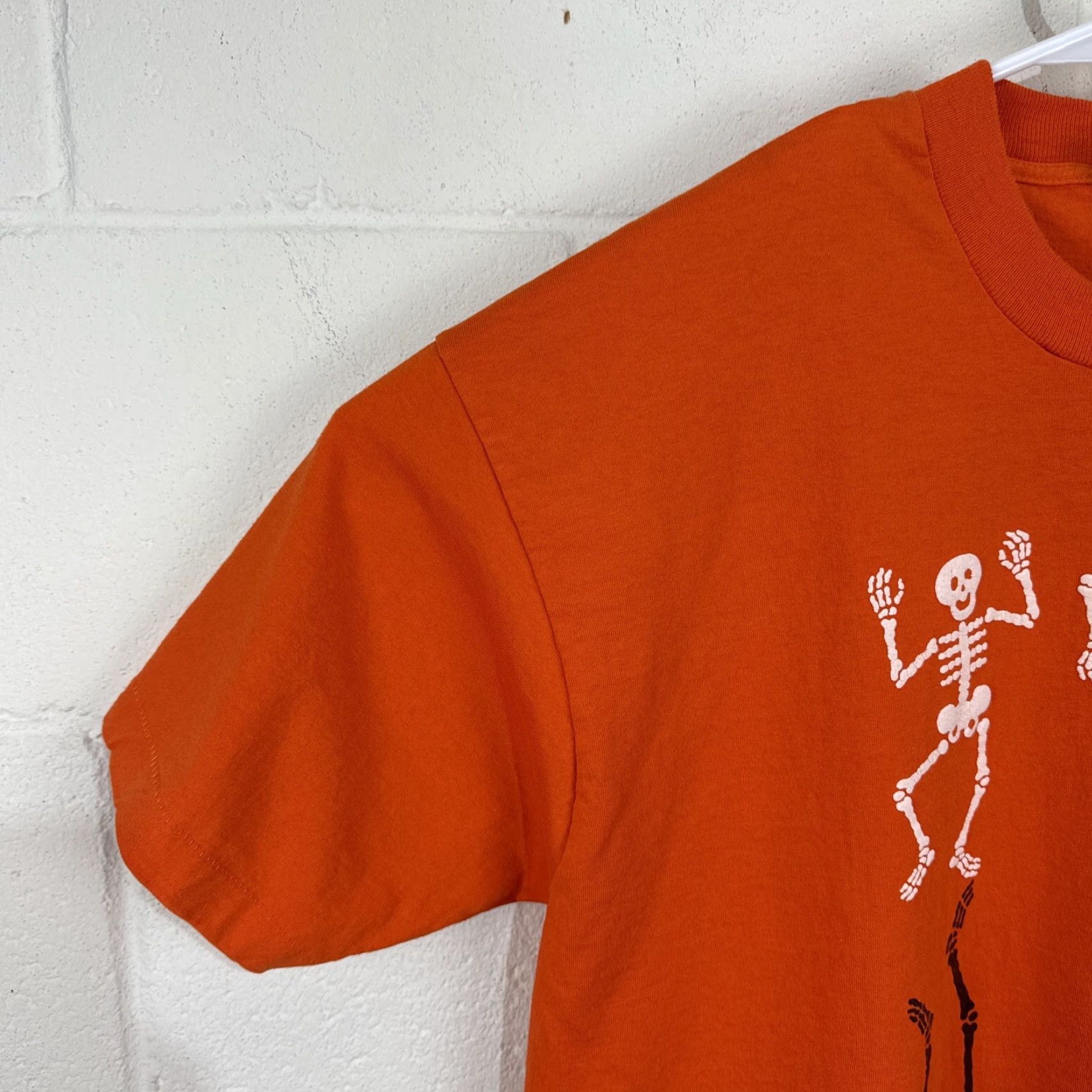 Fruit Of The Loom VINTAGE Fruit of the Loom T-Shirt Adult Men 90s Halloween Orange XL Cotton Blend Graphic Print Skeleton Dancing Crew Neck Short Sleeve Mens Size US XL / EU 56 / 4 - 6 Thumbnail