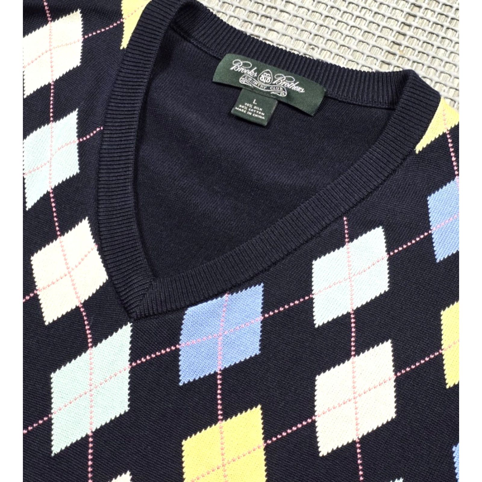 Brooks Brothers VINTAGE Brooks Brothers Mens L Sweater Vest Golfer Silk Cotton V-Neck Argyle Grandpacore Size US L / EU 52-54 / 3 - 5 Thumbnail