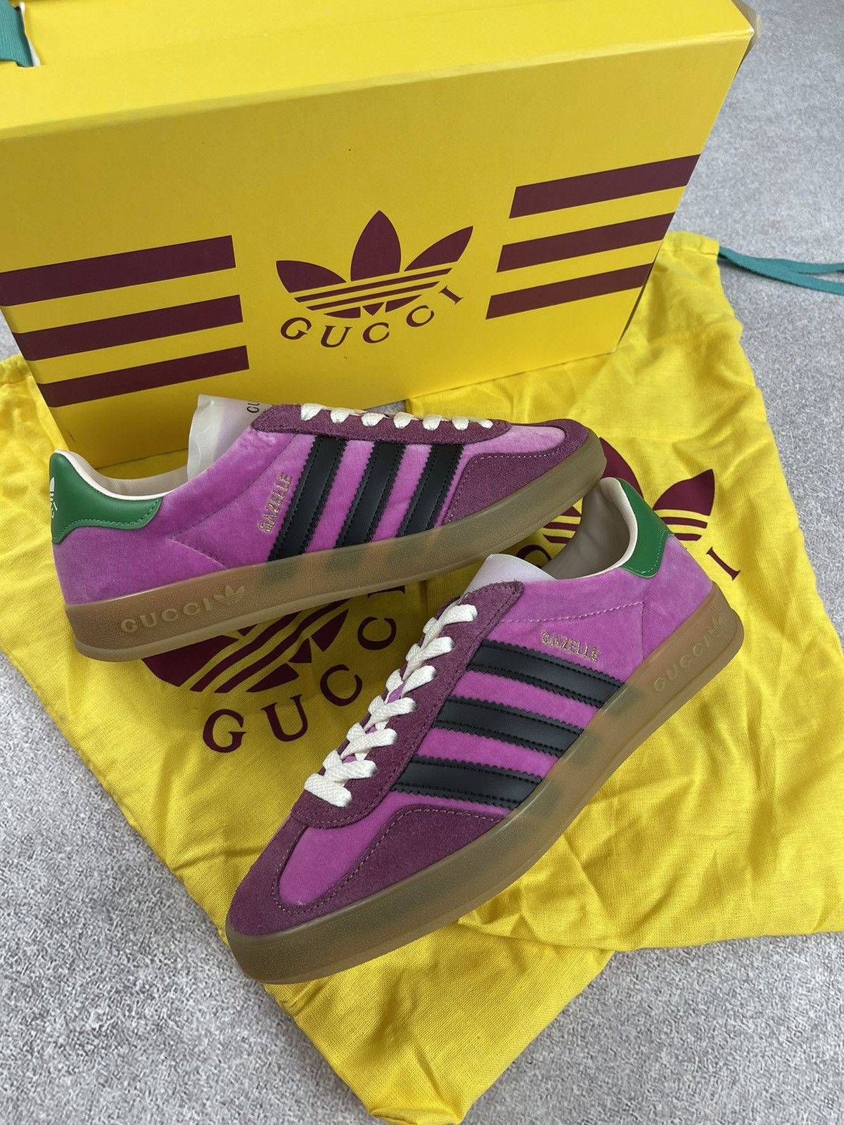 Adidas Adidas x Gucci Gazelle Velvet Pink Size US 7 Women’s Size US 7 / IT 37 - 7 Thumbnail