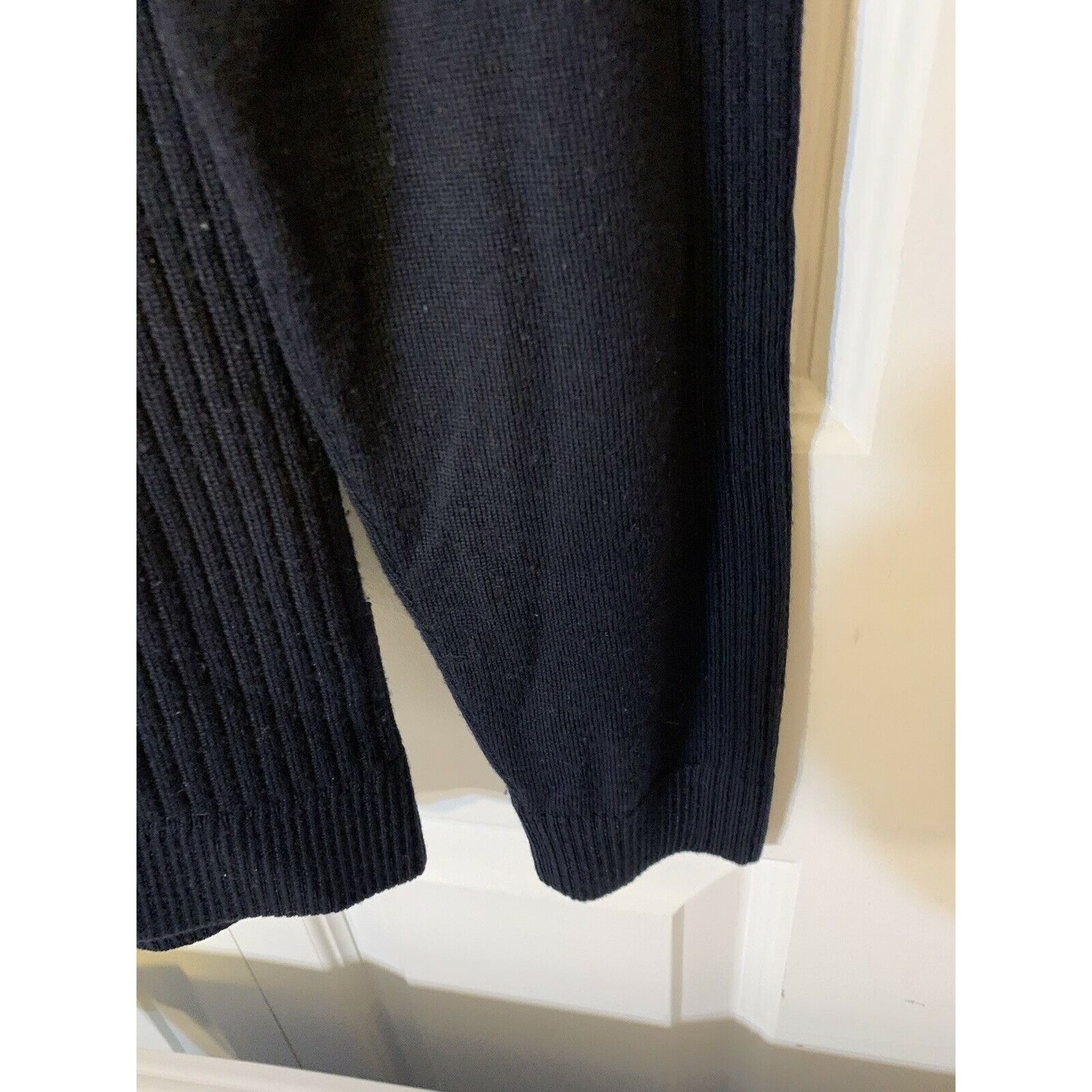 Hugo Boss Hugo Boss Midnight Blue Stripe V Neck Wool Sweater Size US M / EU 48-50 / 2 - 3 Thumbnail
