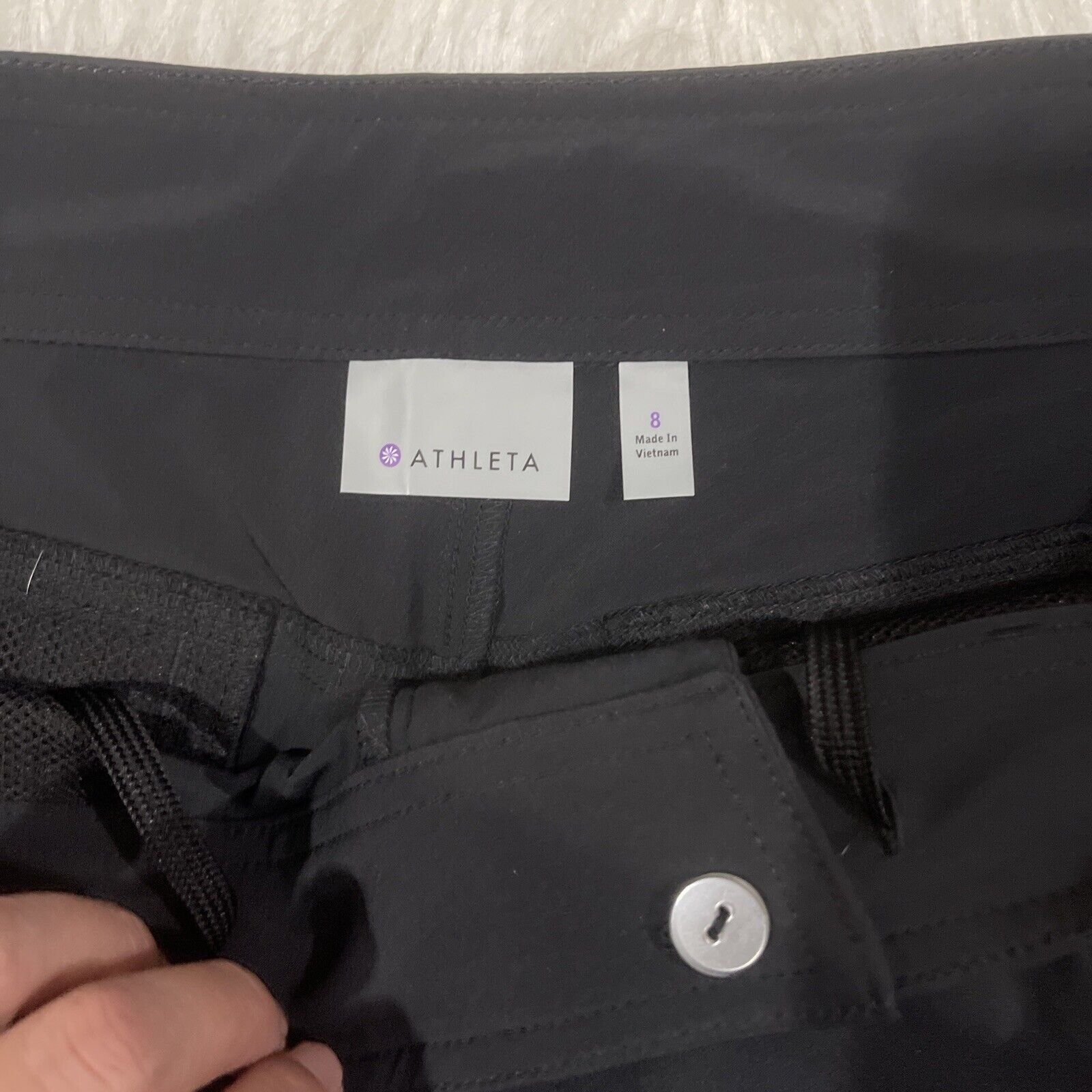 Athleta ATHLETA shorts Womens size 8 black lightweight with pockets Size 30" / US 8 / IT 44 - 5 Thumbnail