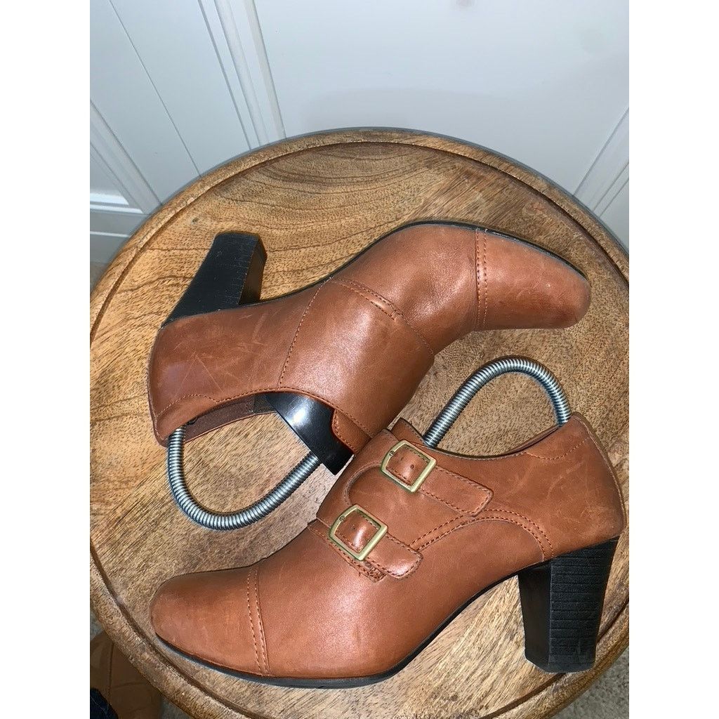 Clarks Clarks Women's Brown Ankle Booties Size 9.5M Double Buckle Size US 9.5 / IT 39.5 - 6 Thumbnail