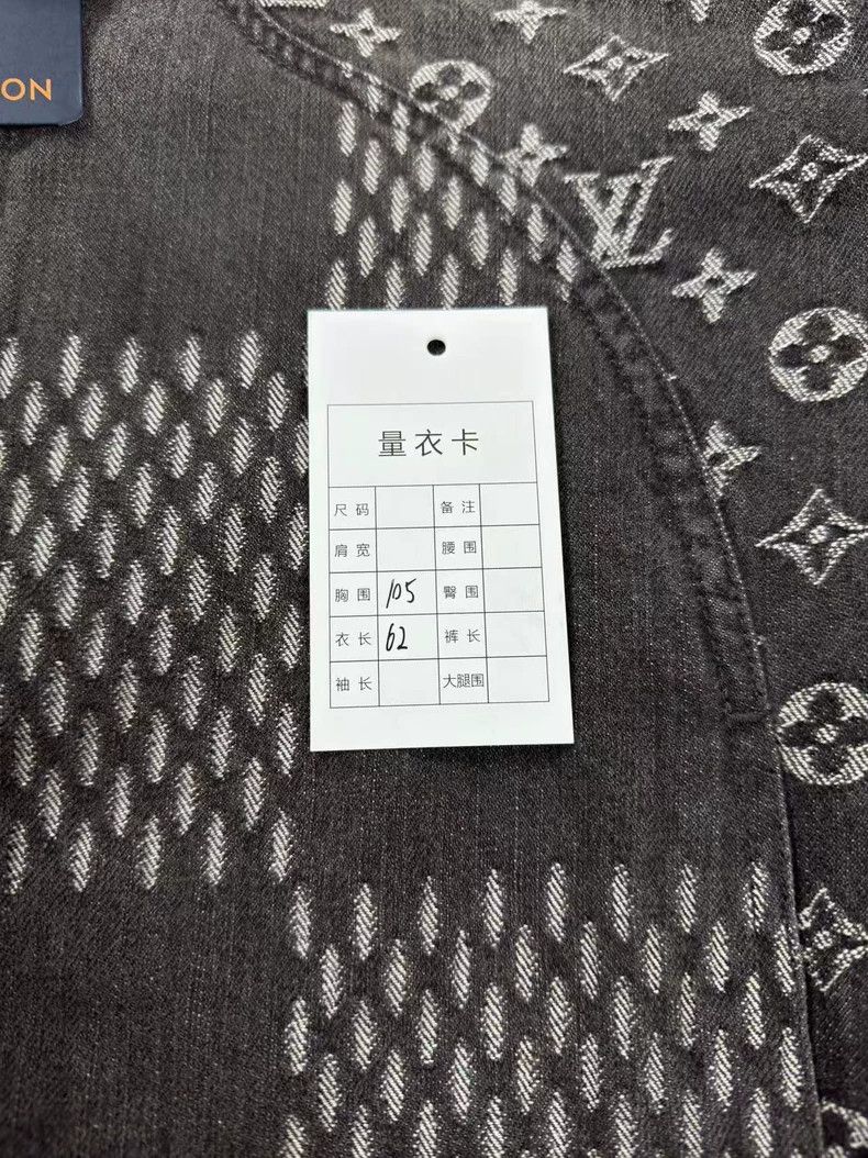 Louis Vuitton LOUIS VUITTON Co-branded black denim jacket 2501-Nextarrow Size US S / EU 44-46 / 1 - 6 Thumbnail