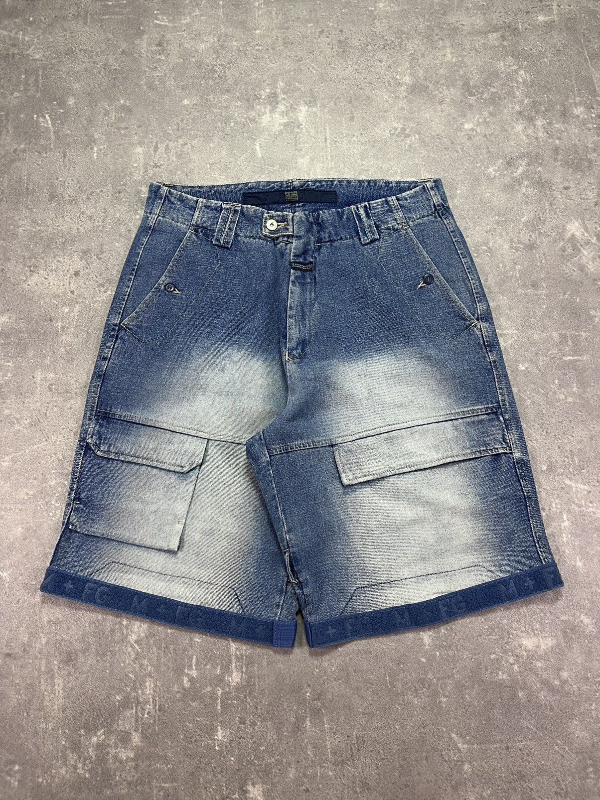 Marithe + Francois Girbaud Marithe + Francois Girbaud Baggy Straps Denim Jorts 34 Size US 34 / EU 50 - 1 Thumbnail