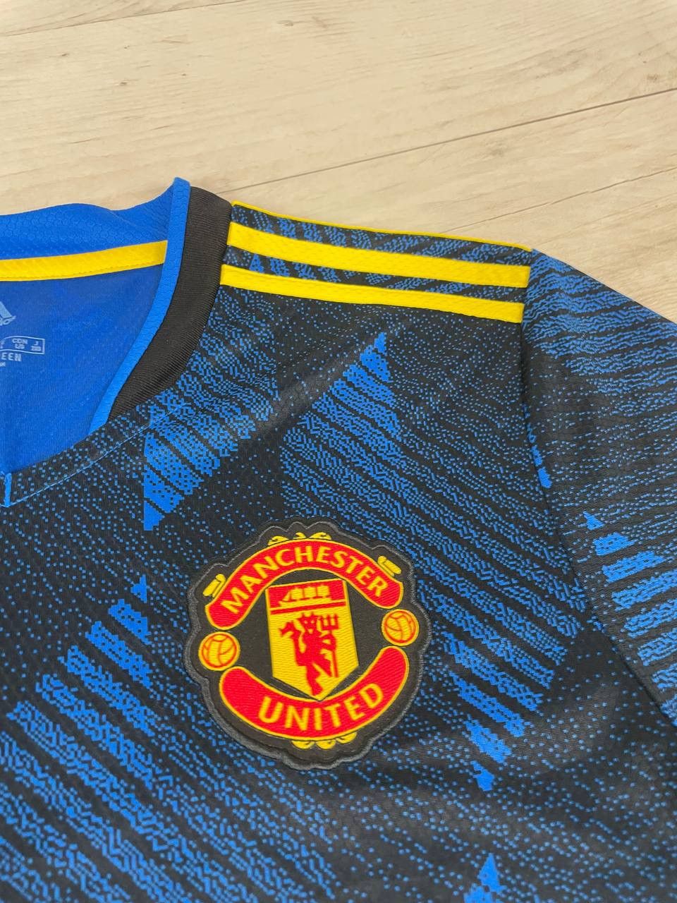 Adidas Adidas Manchester United 2021 2022 Third Ronaldo #7 Shirt Size US L / EU 52-54 / 3 - 9 Thumbnail