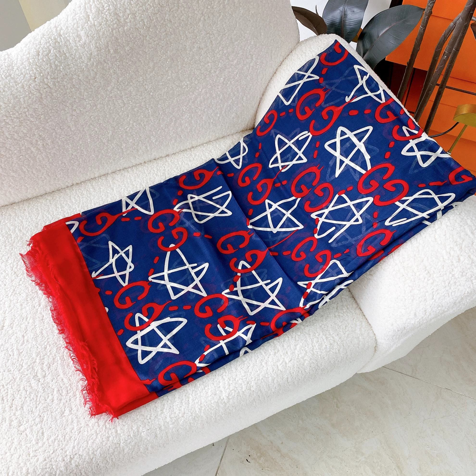 Gucci Gucci Double G Star Logo Scarf 140x140cm 2296 Size ONE SIZE - 2 Thumbnail
