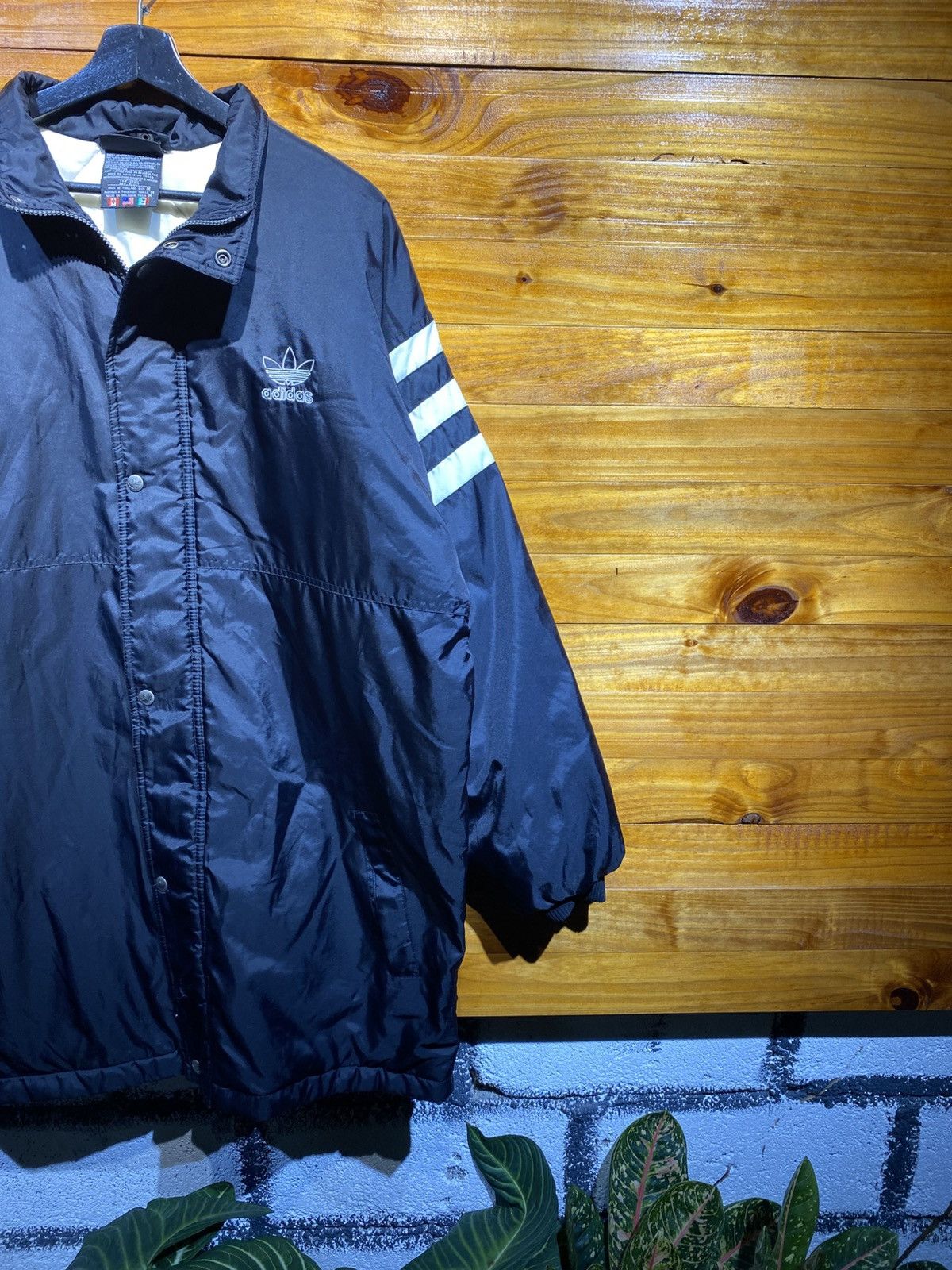 Adidas Vintage Adidas Originals Trefoil Black Nylon Jacket Stripes Size US M / EU 48-50 / 2 - 6 Thumbnail