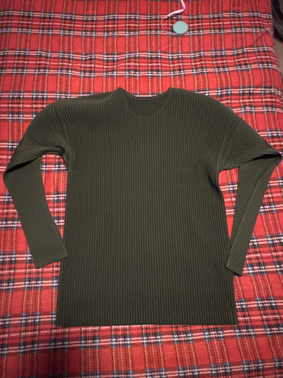 Homme Plisse Issey Miyake × Issey Miyake Green mc October long sleeve T-Shirt Size US M / EU 48-50 / 2 - 1 Thumbnail