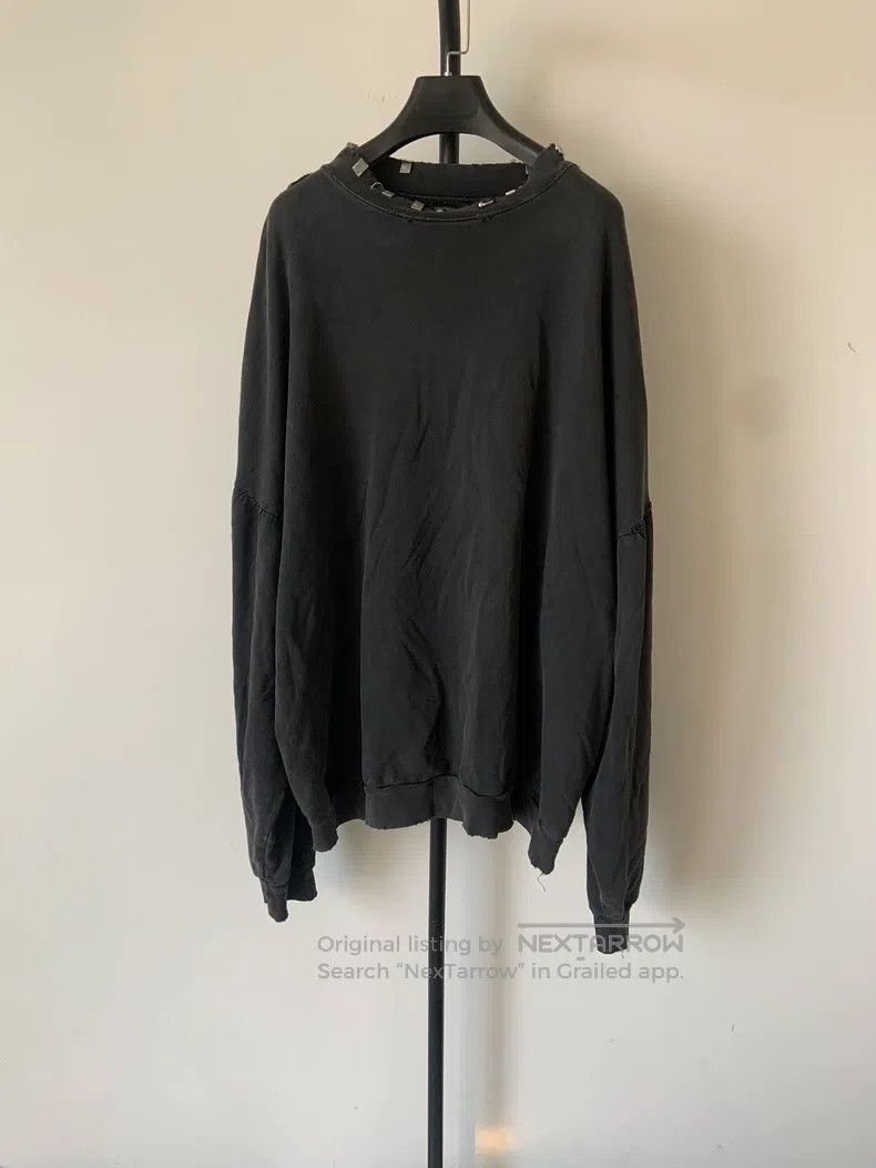 Balenciaga Balenciaga Solid Color Perforated Metal Accessory Round Ne Size US L / EU 52-54 / 3 - 1 Thumbnail