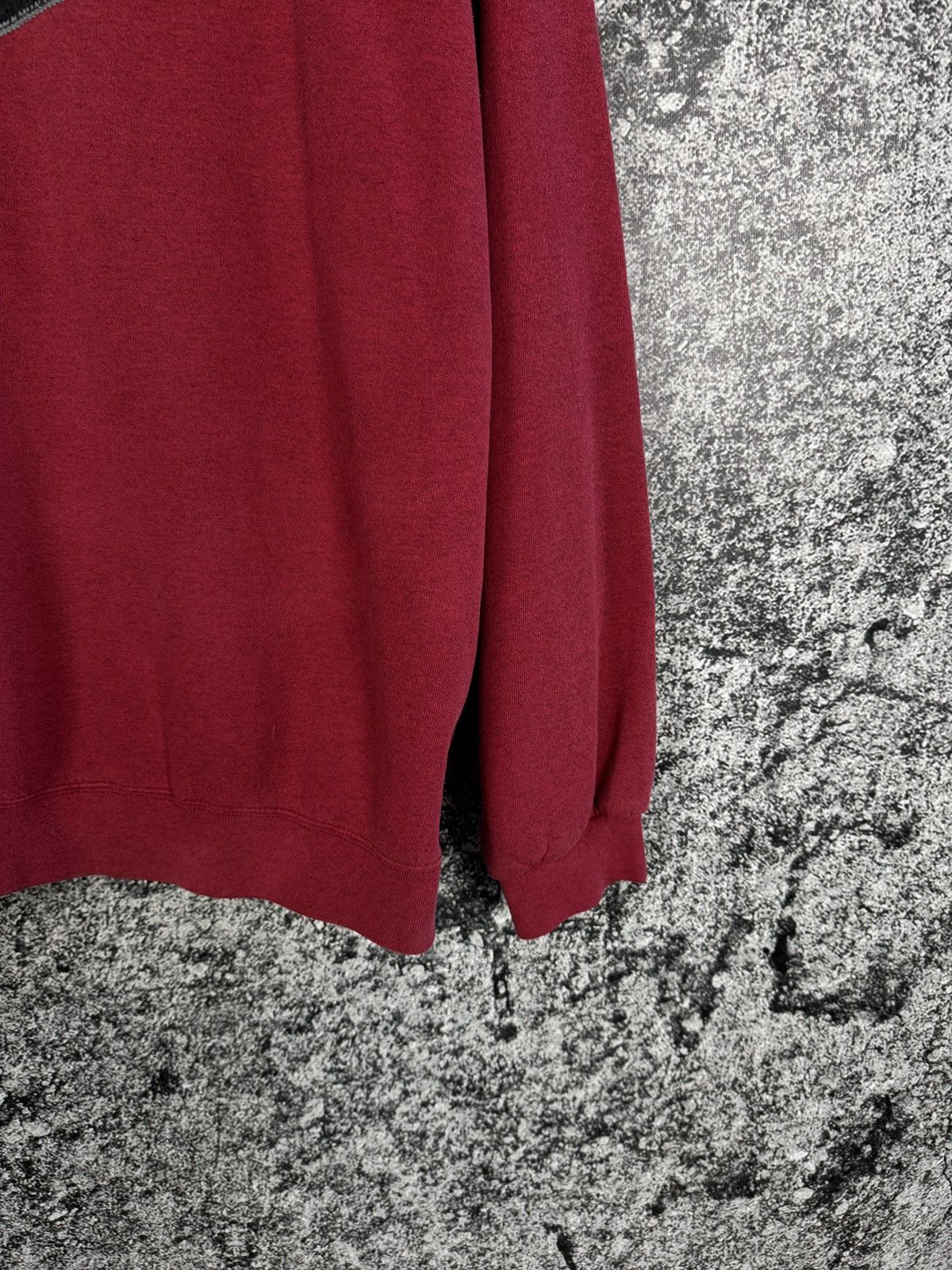 Nike Vintage 90s Nike Sweatshirt Embroidered Big Logo Swoosh Sz L Size US L / EU 52-54 / 3 - 5 Thumbnail