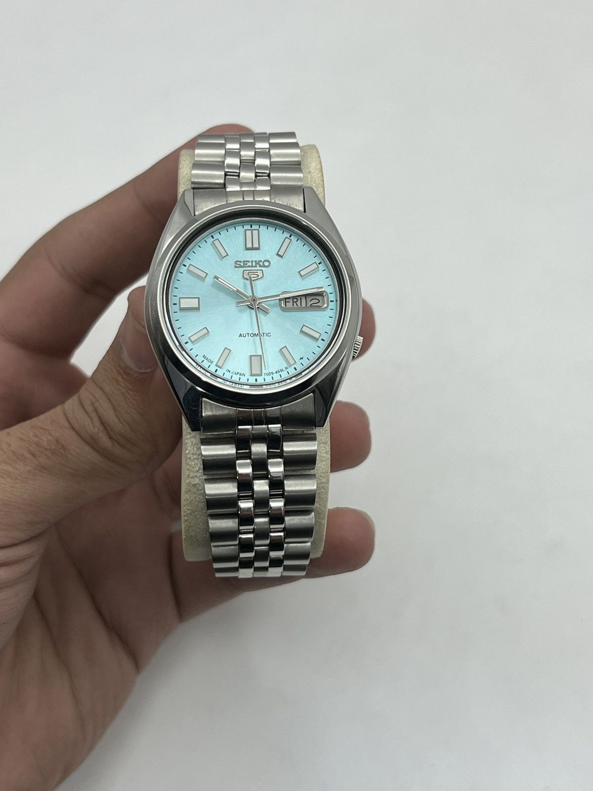 Seiko SEIKO 5 SNX447 ICE-BLUE SUNBRUST DIAL AUTOMATIC 17 JEWELS Size 36 - 9 Thumbnail