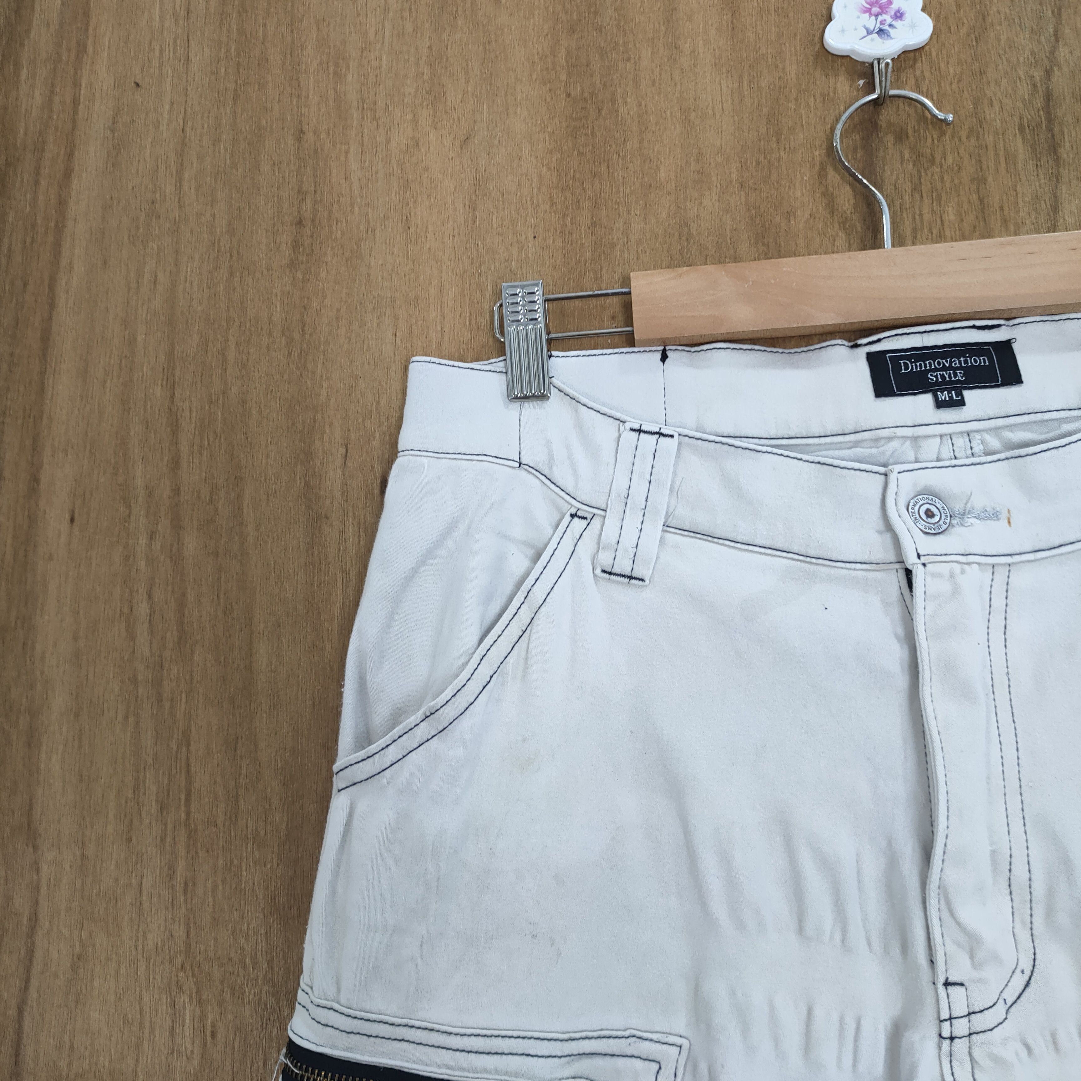 Japanese Brand × White's Boots VINTAGE DINNOVATION FADED WHITE CARGO PANTS Size US 32 / EU 48 - 5 Thumbnail