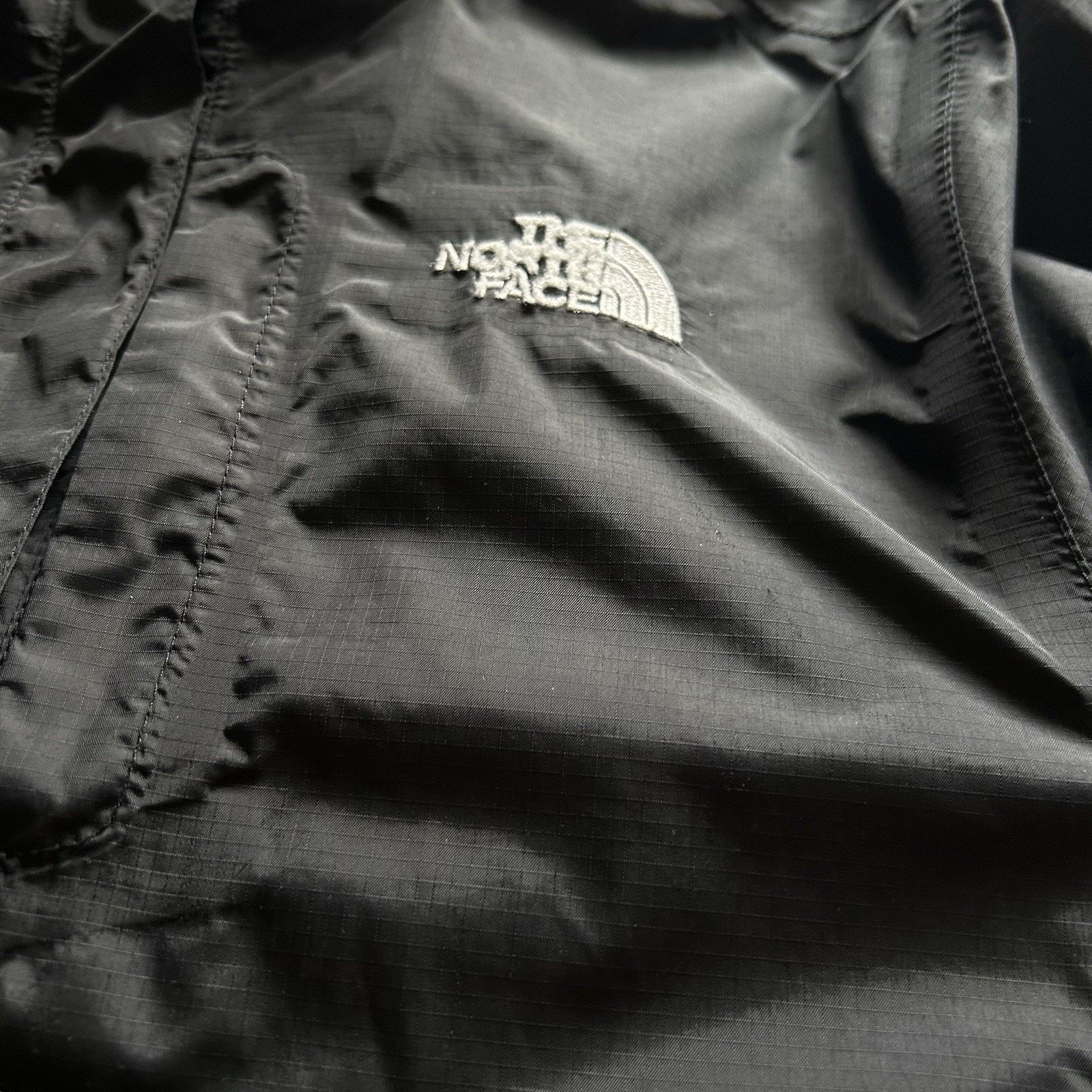 The North Face × Vintage The North Face Rain Jacket Women's Small Black Hyvent Rare Size S / US 4 / IT 40 - 9 Thumbnail