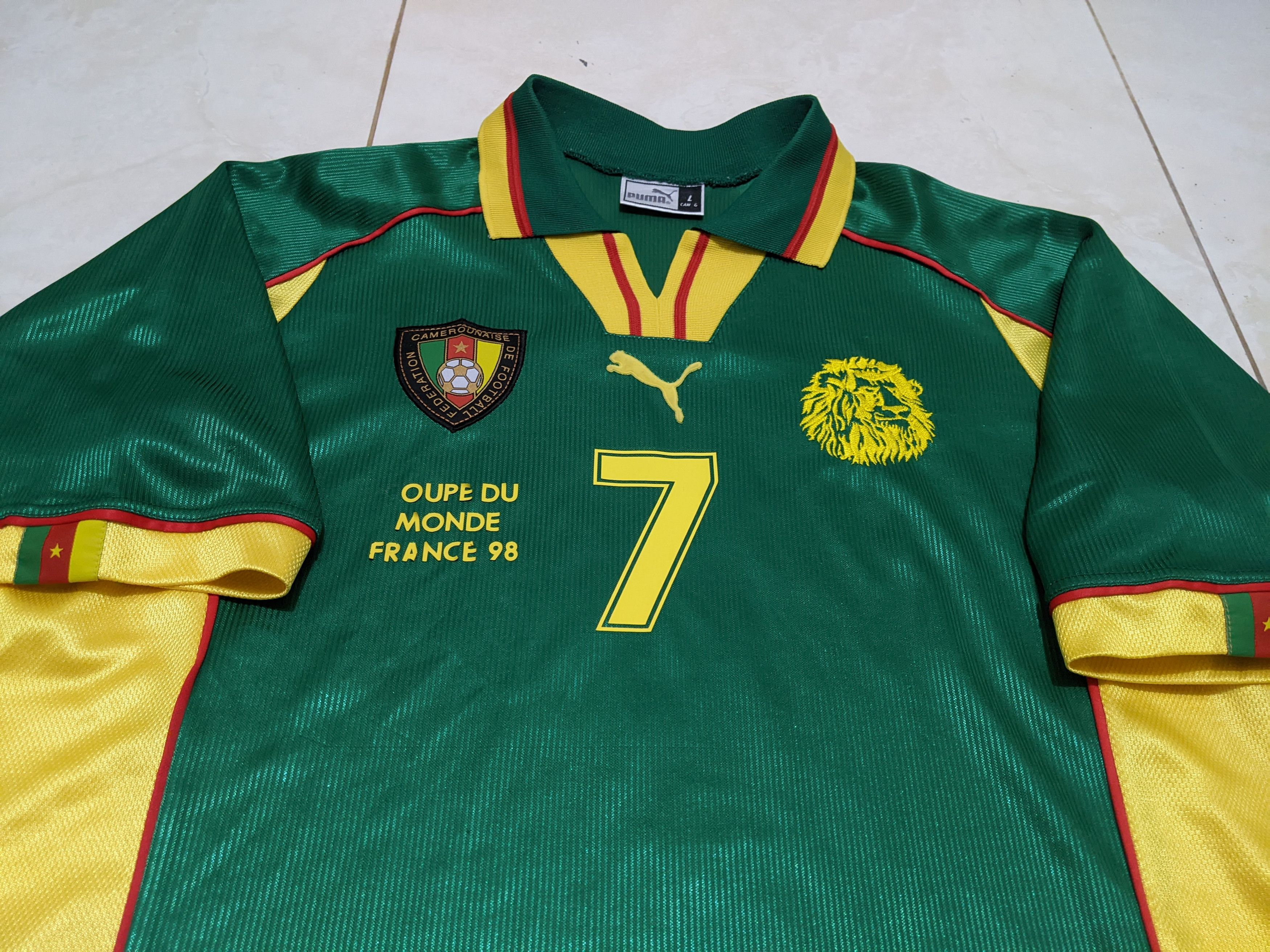 Puma Cameroon home world cup 98 Oman biyik Jersey football shirt Size US L / EU 52-54 / 3 - 4 Thumbnail