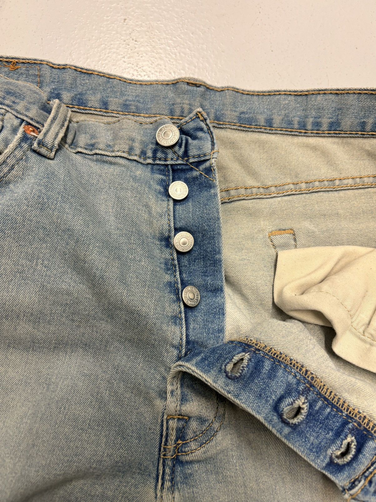 Levi's Vintage Levi’s 501 Original Fit Jeans - Button Fly W36 L29 Size US 36 / EU 52 - 4 Thumbnail