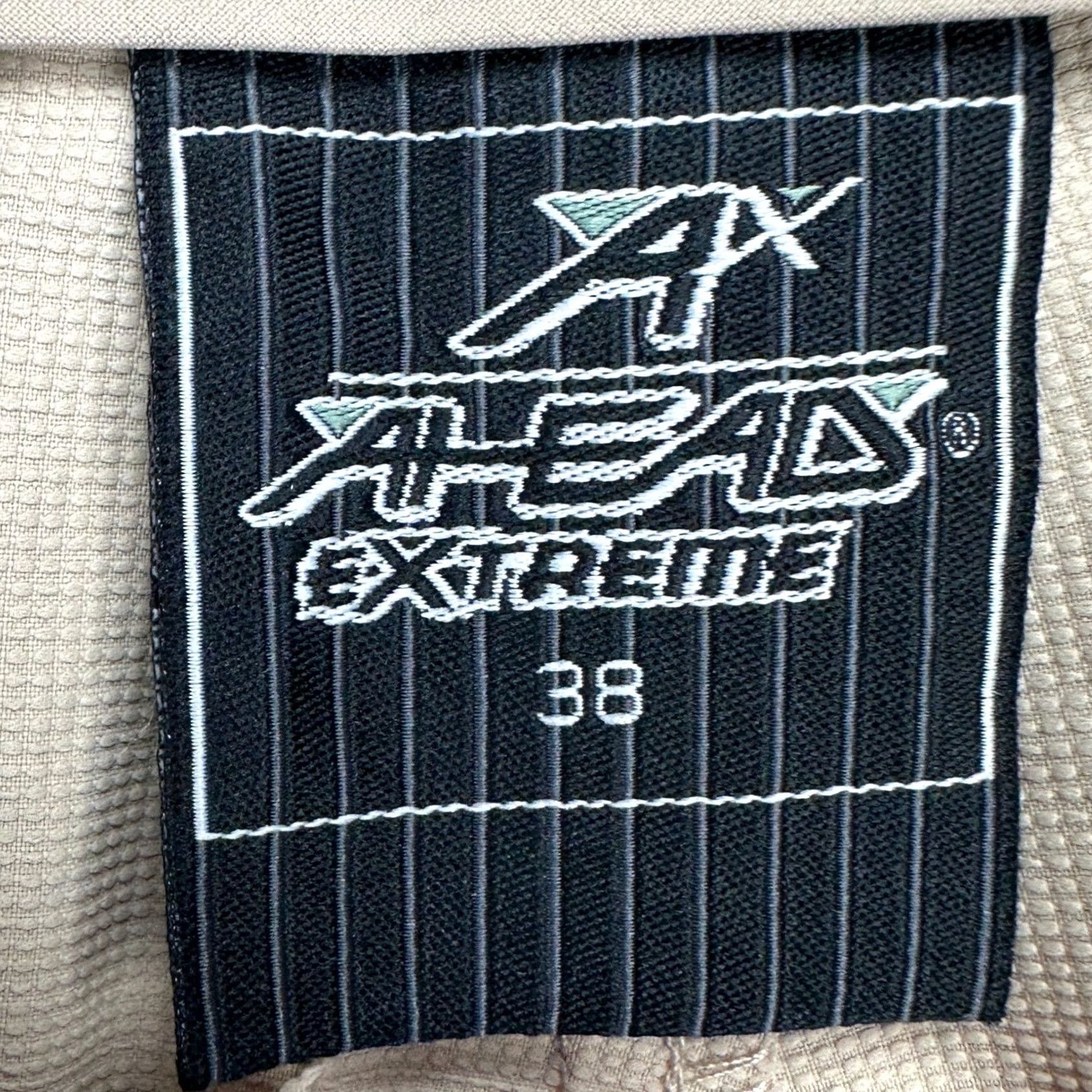 Vintage Ahead Extreme Mens Chino Golf Shorts 38 Light Tan Performance Tech Stretch NEW Size US 38 / EU 54 - 4 Thumbnail