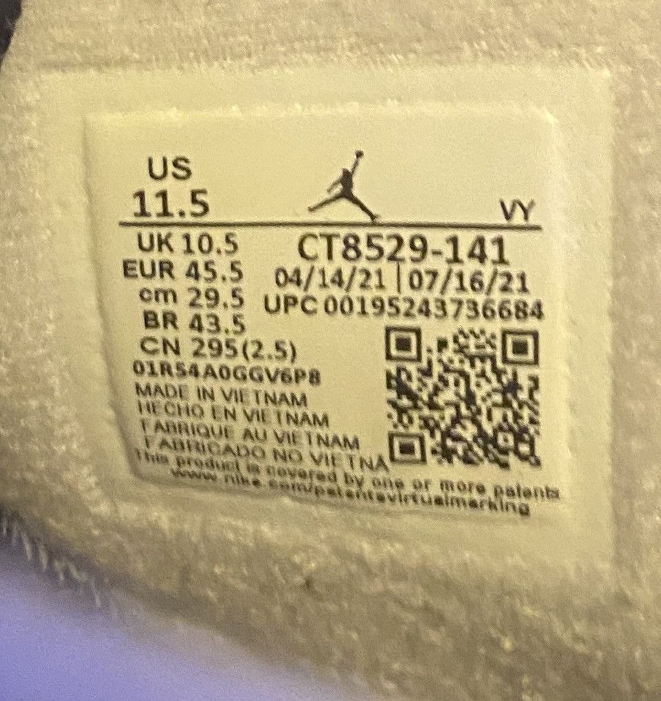 Jordan Brand Air Jordan 6 Retro Midnight Navy Size US 11.5 / EU 44-45 - 8 Thumbnail