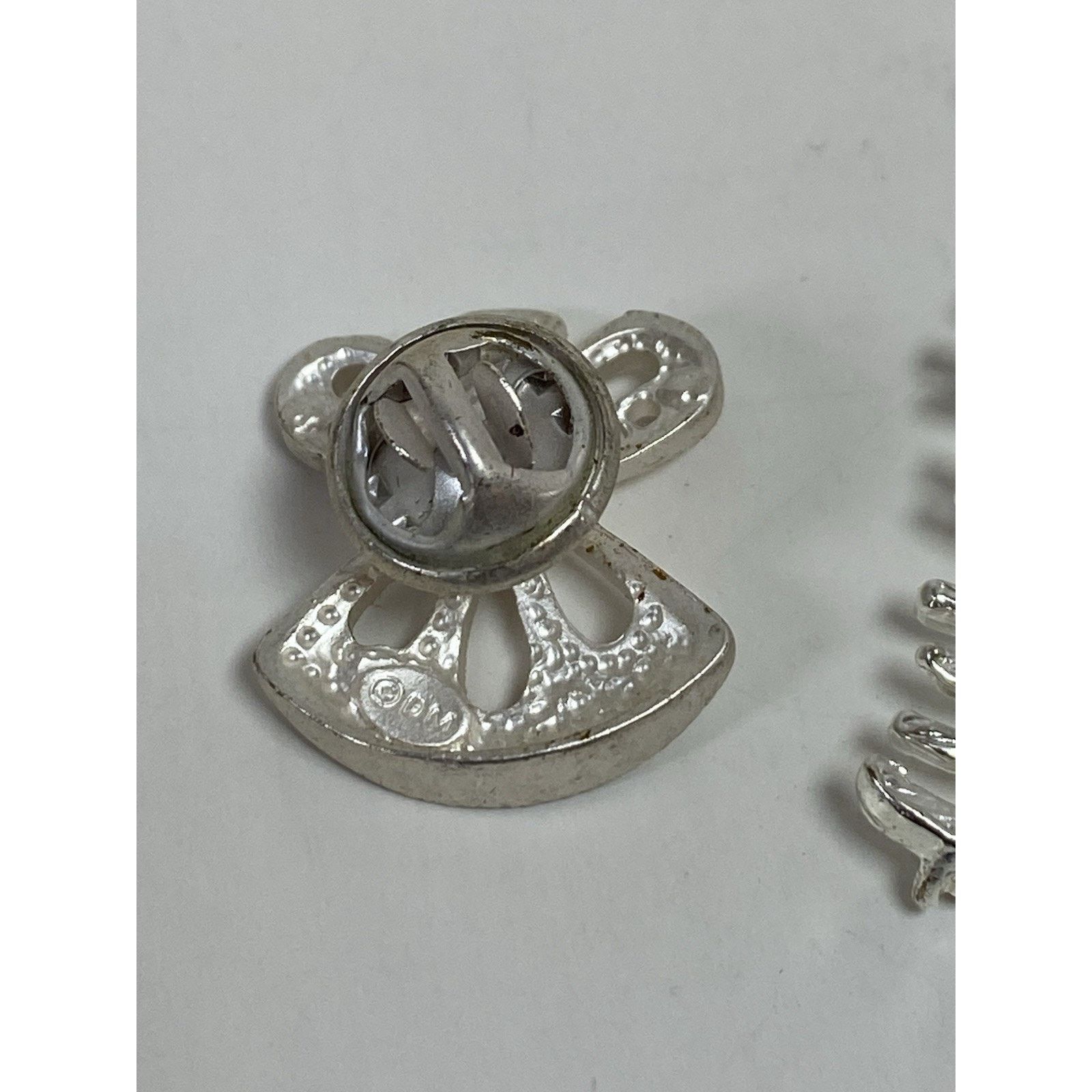 Other Set of 8 Brooches Size ONE SIZE - 4 Thumbnail