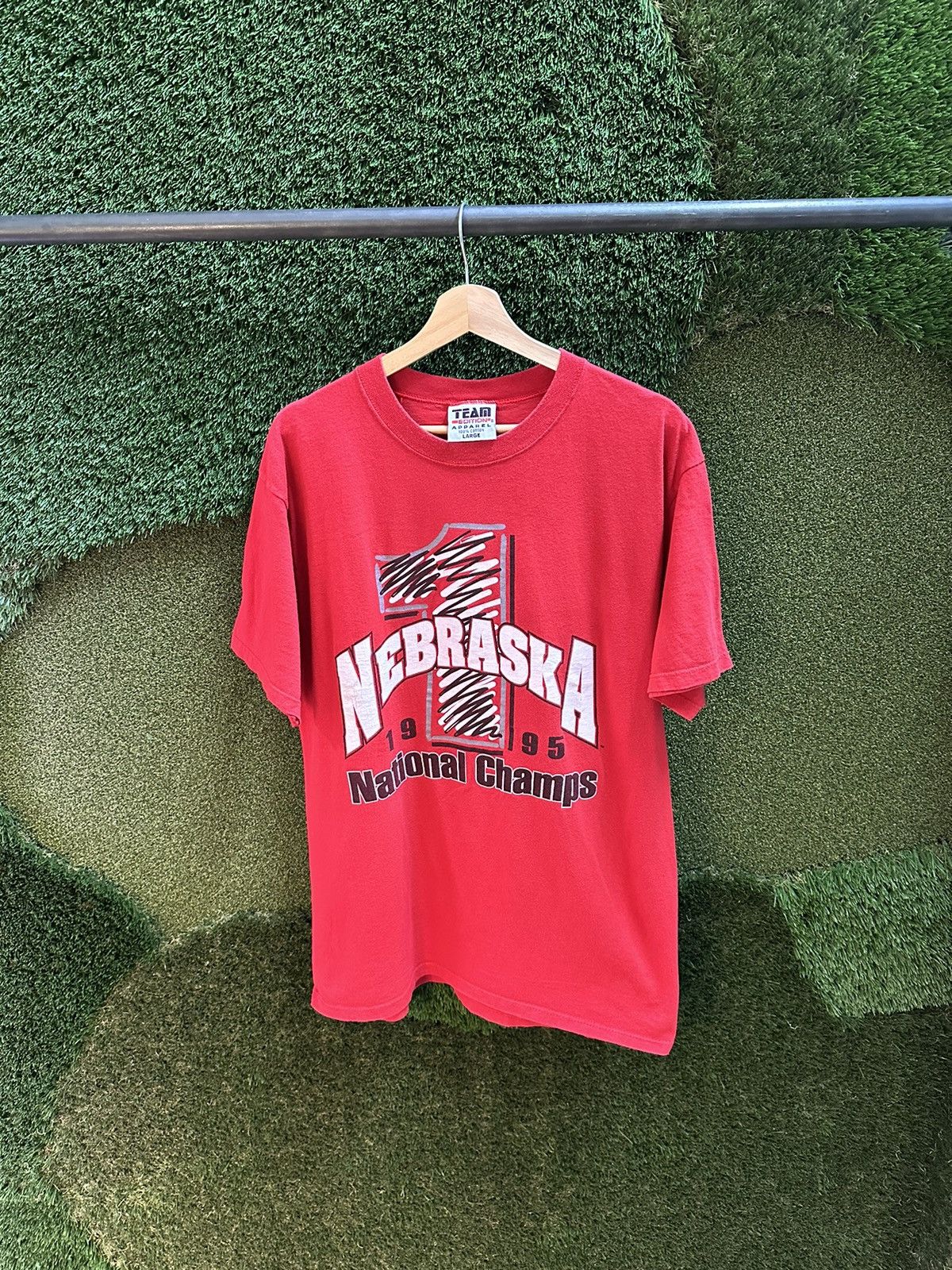 Vintage Vintage 1995 Nebraska Cornhuskers National Champs T-shirt Size US L / EU 52-54 / 3 - 1 Thumbnail