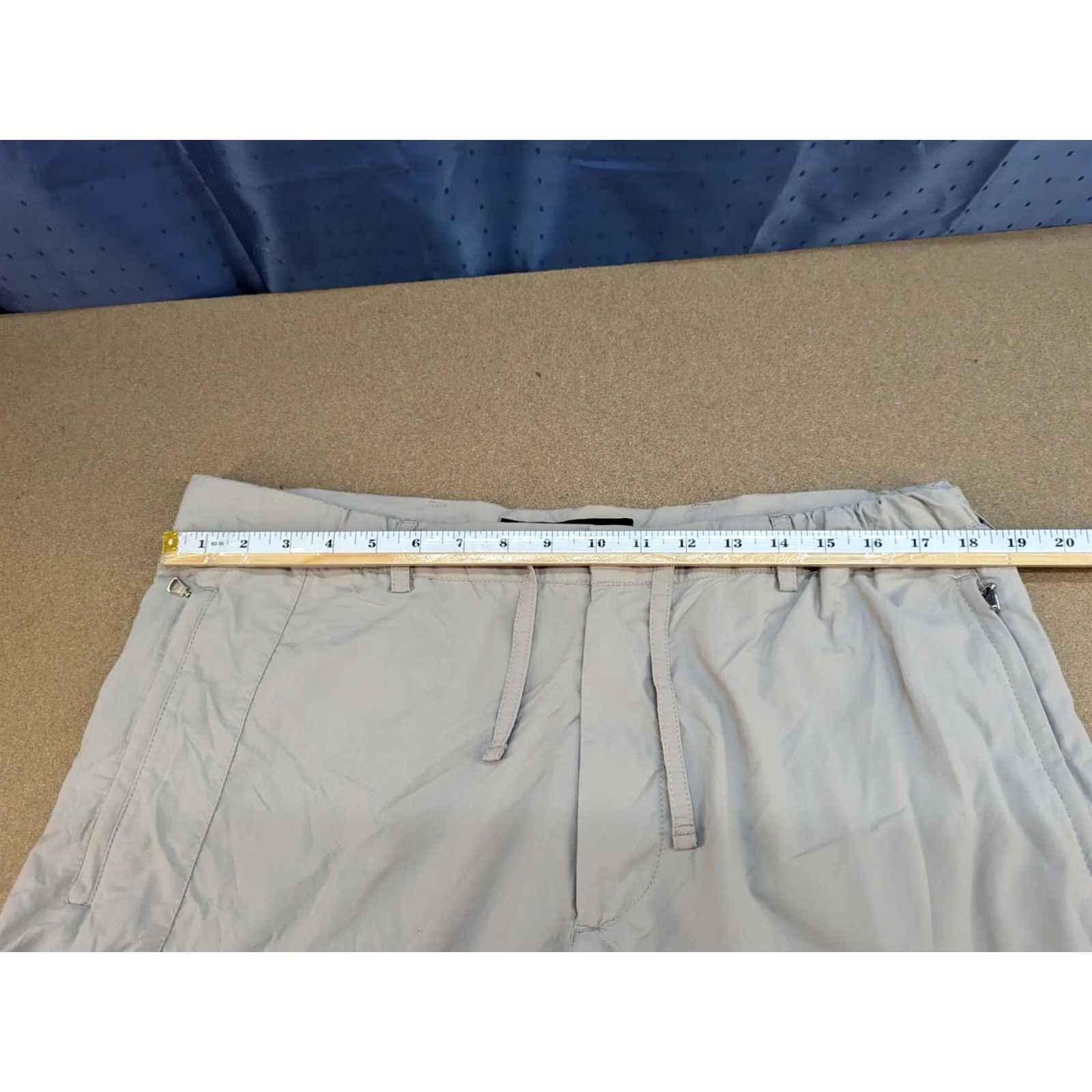Napapijri Napapijri Shorts Mens Size 54 Beige Outdoor Hiking Mountain Trekking Bermuda Casual Travel Pockets Quick Dry 1990s Mens Size US 38 / EU 54 - 4 Thumbnail