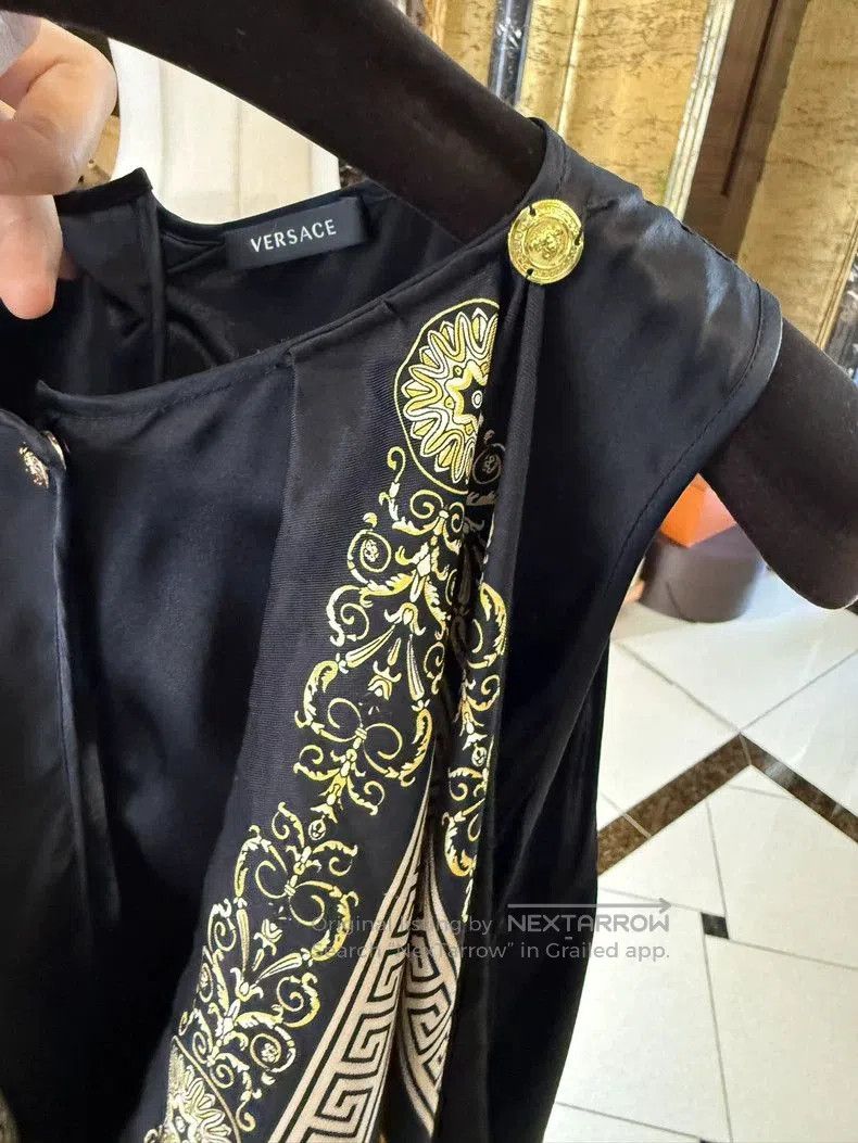 Versace Versace Silk Halter Neck Dress . Size M / US 6-8 / IT 42-44 - 6 Thumbnail