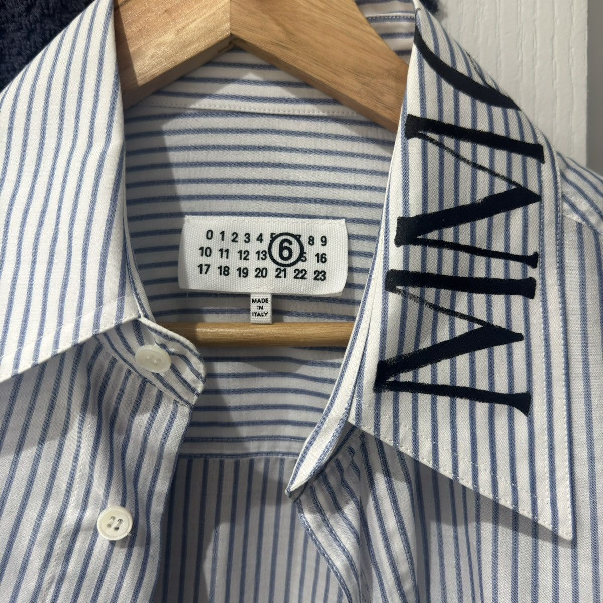 MM6 MM6 Margiela Pinstripe Shirt Size US M / EU 48-50 / 2 - 3 Thumbnail