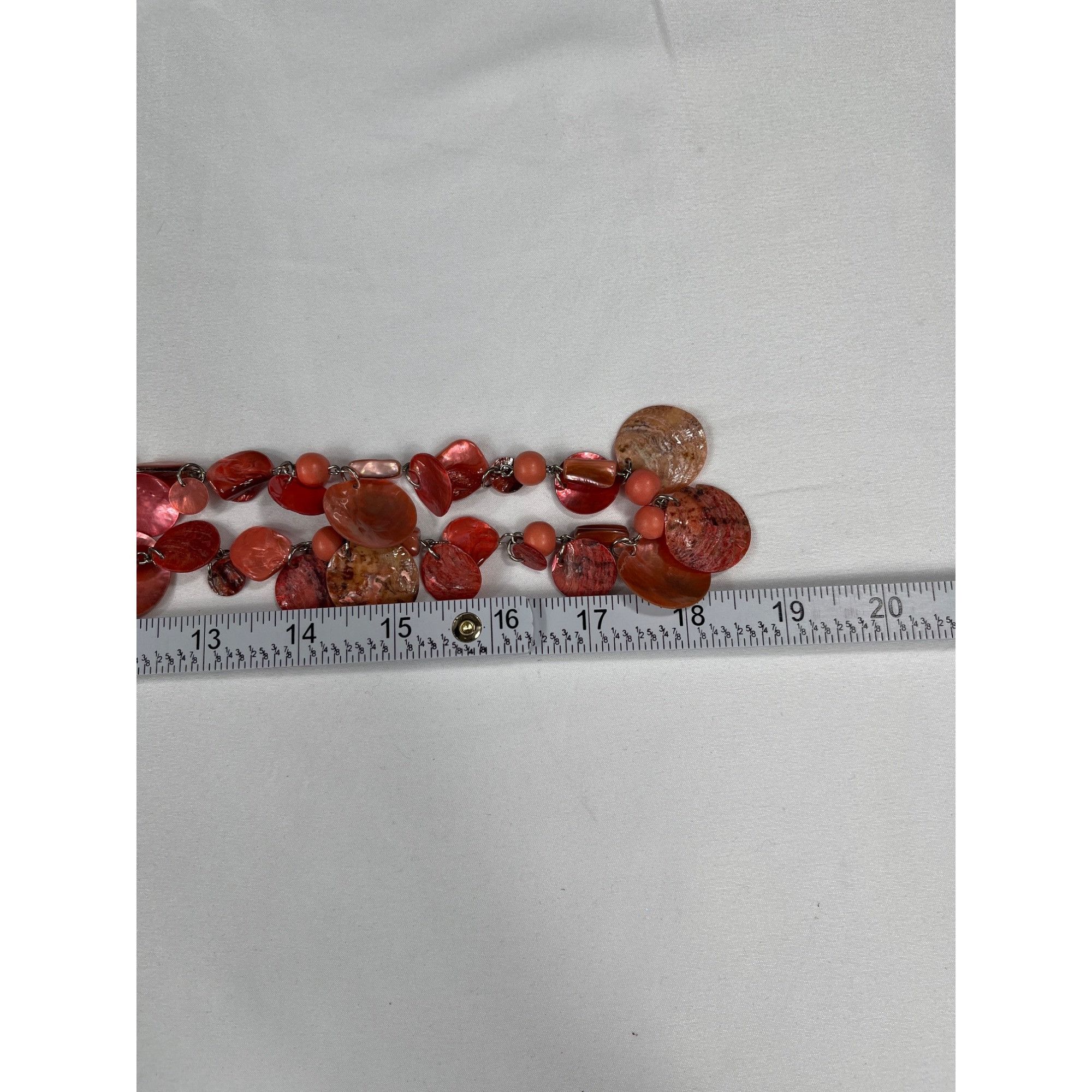 Vintage Handcrafted SKU 7854 Womens Coral Shell Beaded Necklace Size ONE SIZE - 4 Thumbnail