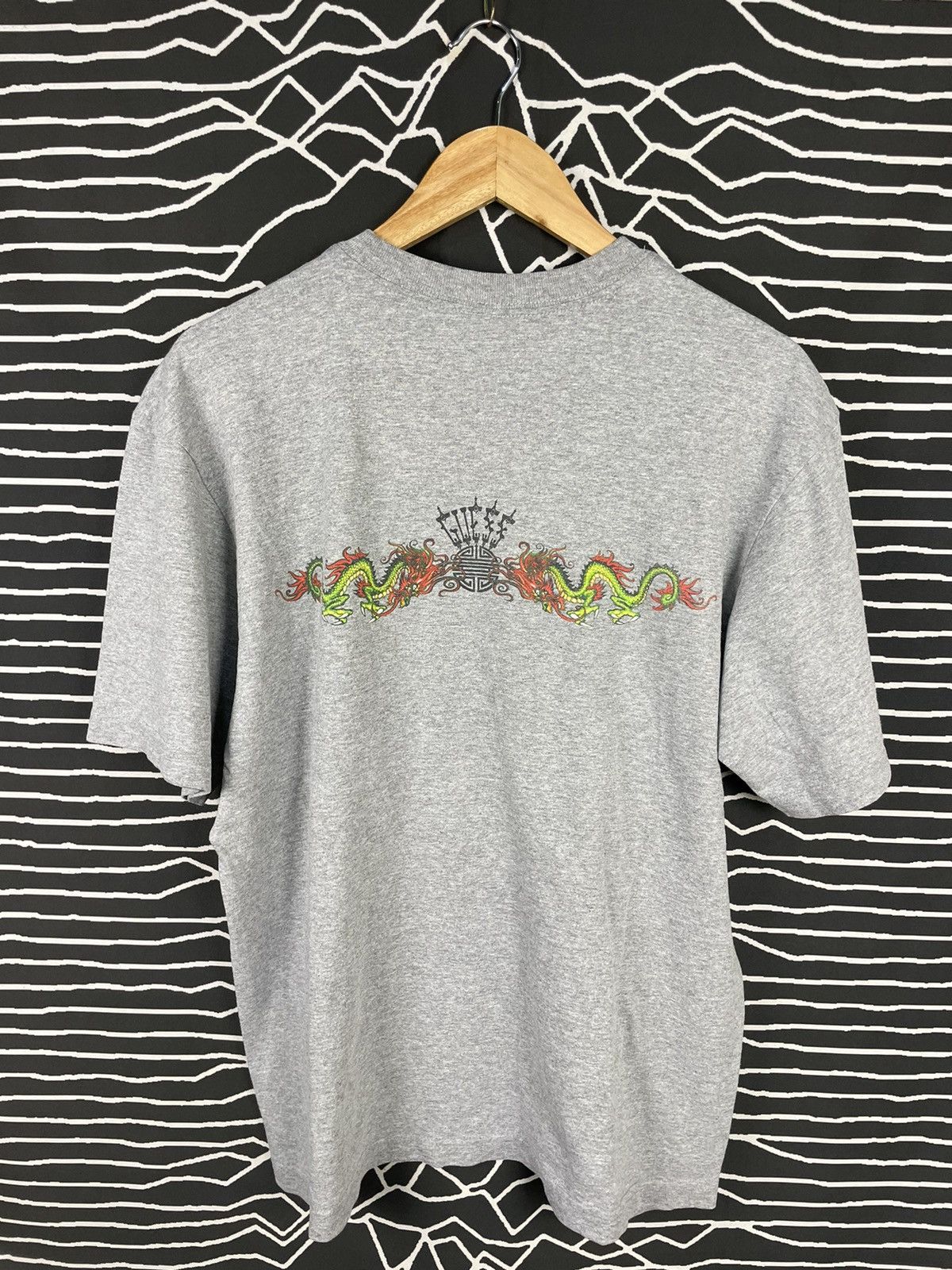 Guess × Vintage Vintage Guess Dragon Tshirt Size US M / EU 48-50 / 2 - 2 Thumbnail