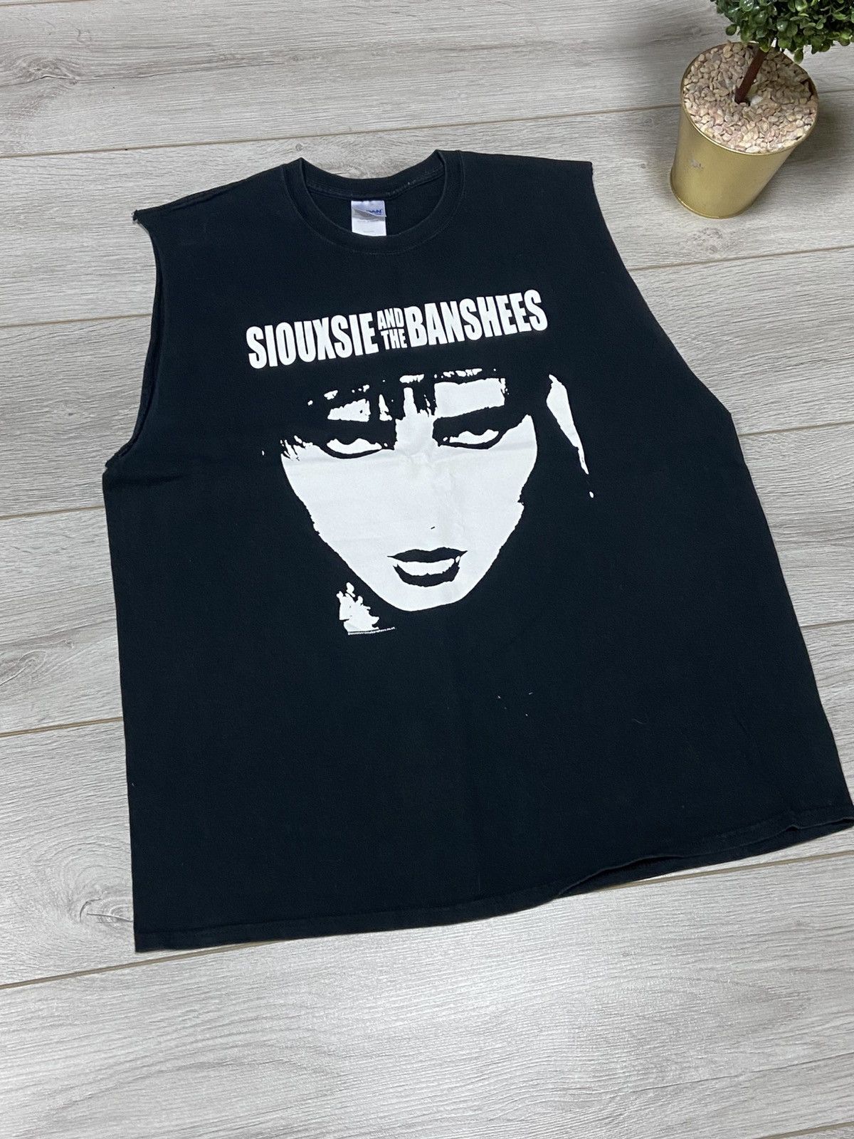Band Tees Siouxsie And The Banshees 00s Punk Rock Band Tee tank top Size US XL / EU 56 / 4 - 2 Thumbnail