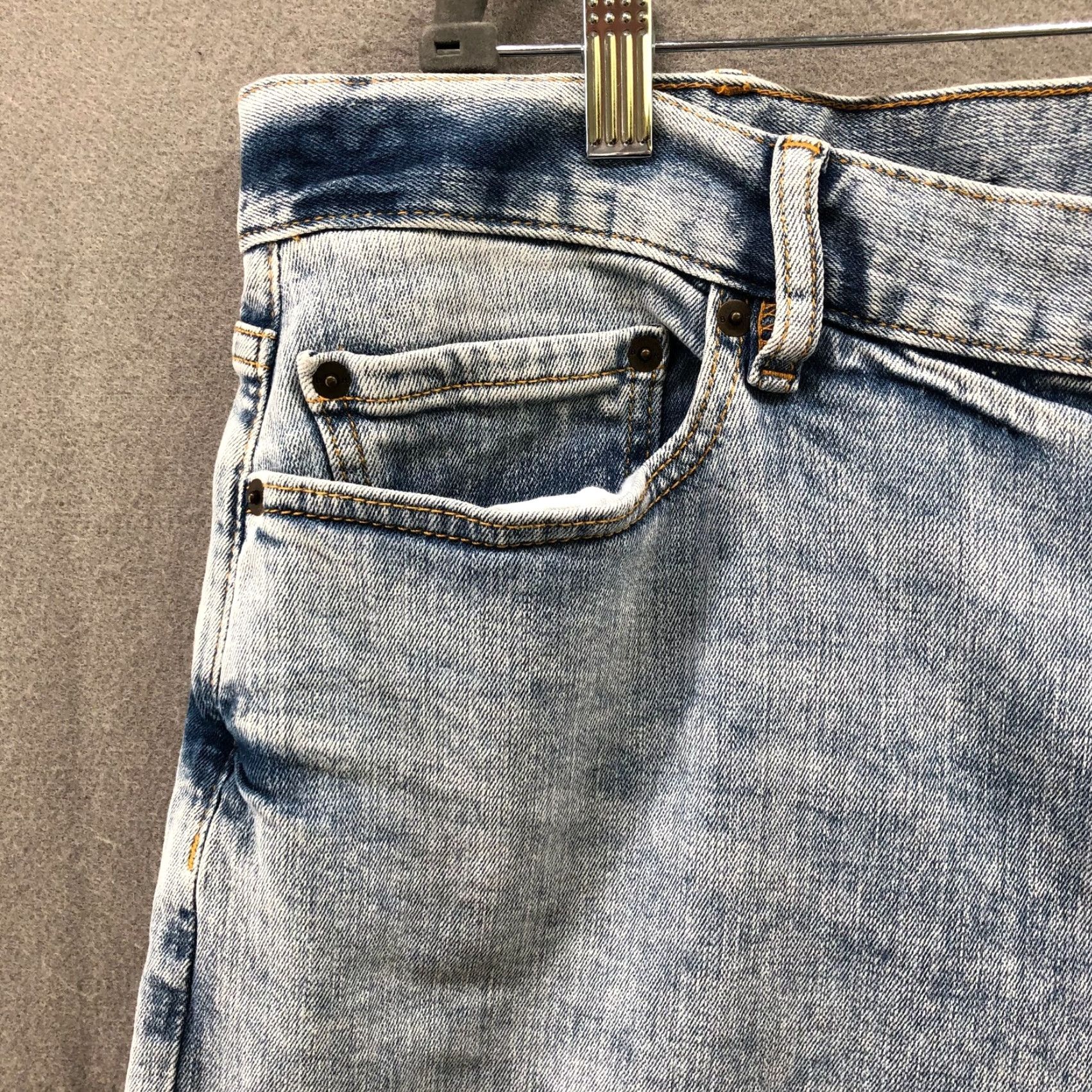 Banana Republic Banana Republic Jeans Mens 38x32 Skinny Fit Blue Light Wash Cotton Blend Denim Zip Fly Stretch NWT Size US 38 / EU 54 - 6 Thumbnail