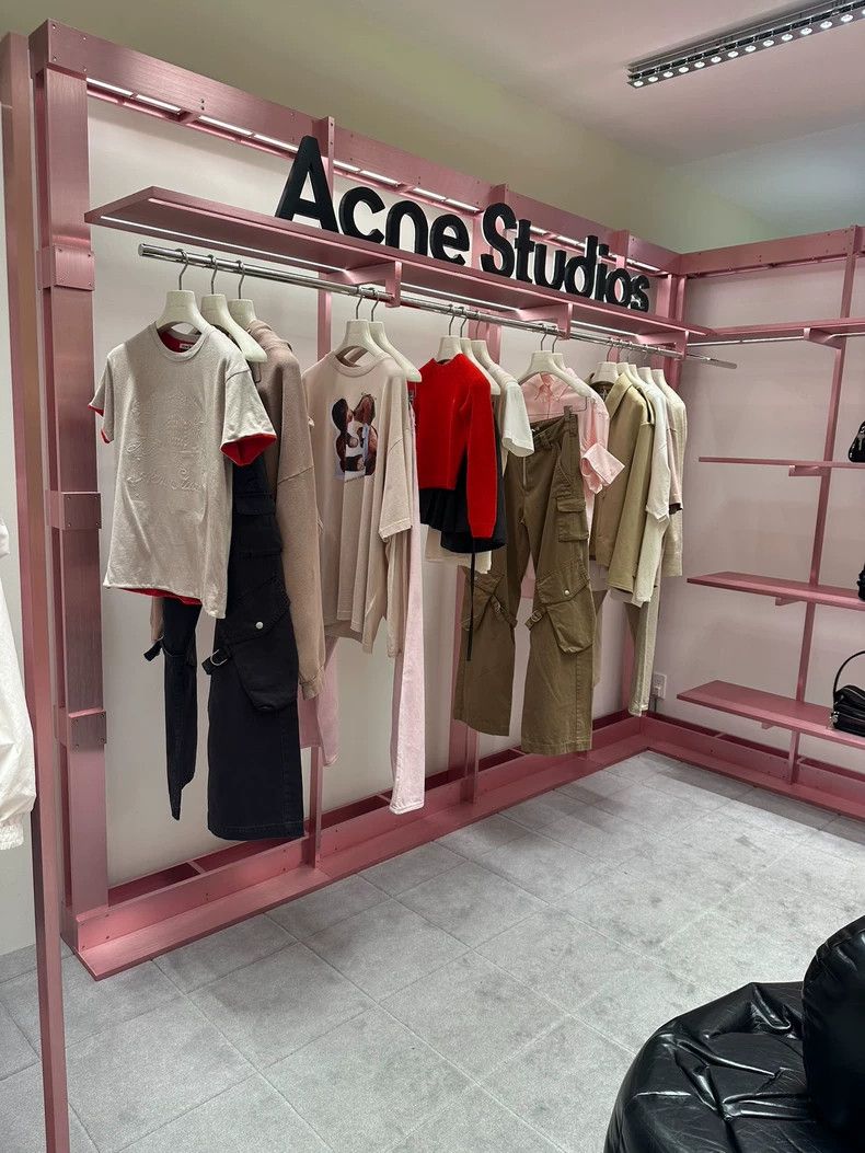 Acne Studios Acne Studios Black loose solid-color short-sleeved T-shirt Size US XS / EU 42 / 0 - 6 Thumbnail
