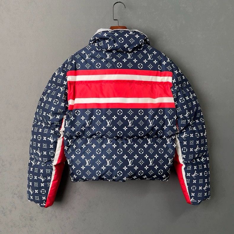 Louis Vuitton Louis Vuitton Full logo printed down jacket Size XS / US 0-2 / IT 36-38 - 2 Thumbnail