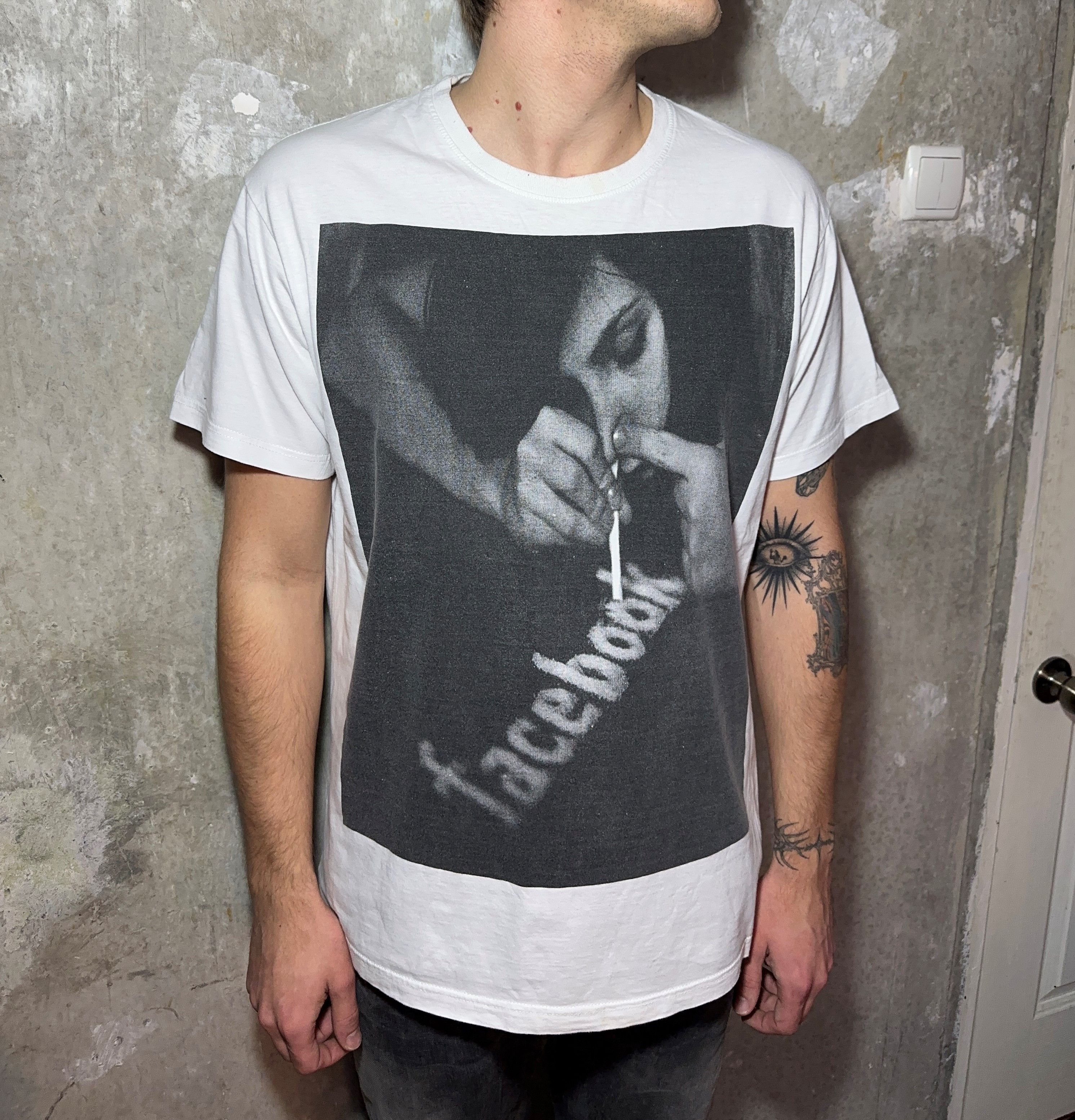 Vintage Vintage Cocaine Drugs T-Shirt Japan Archive Style Size US XL / EU 56 / 4 - 1 Thumbnail