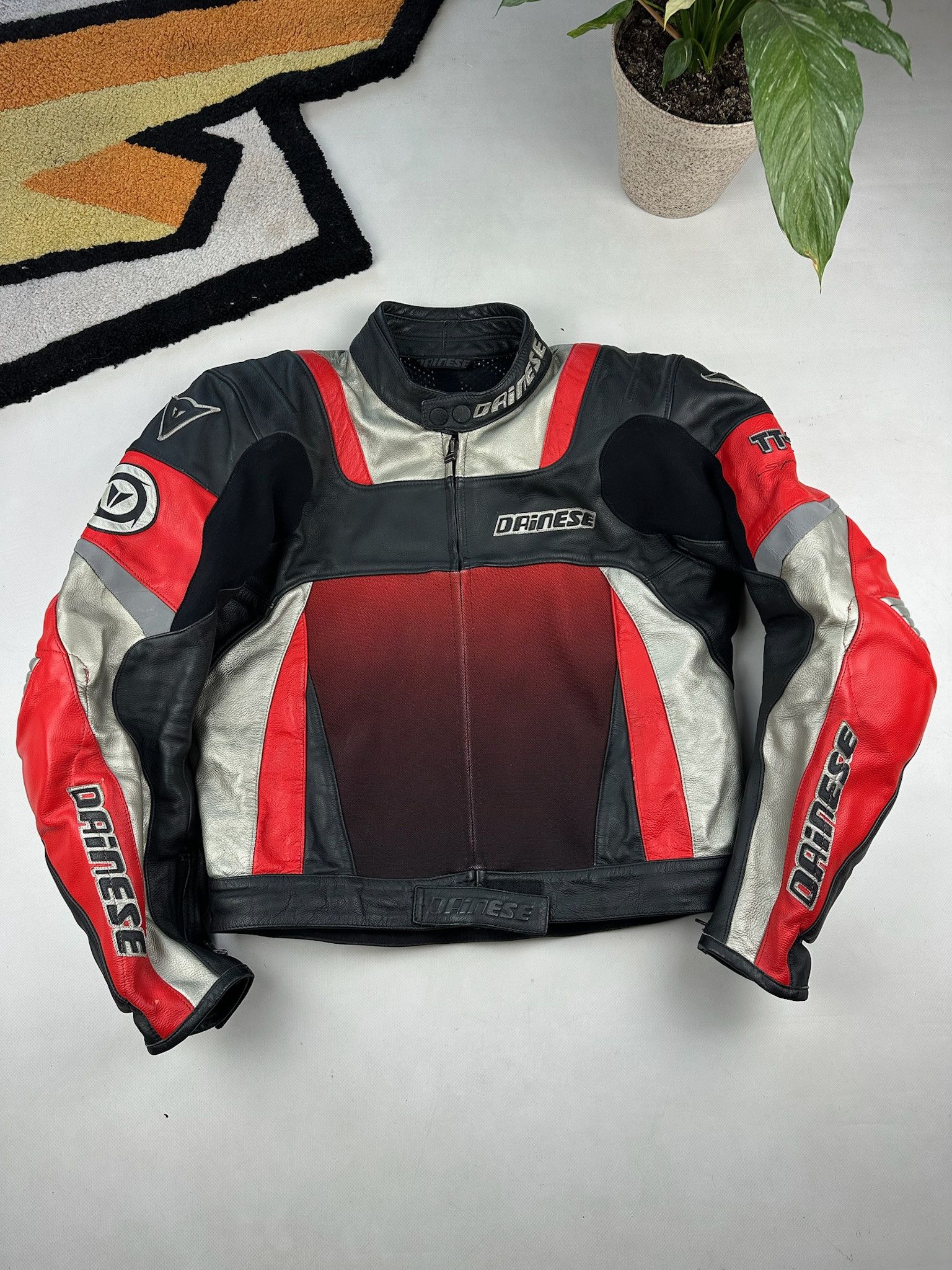 Dainese Dainese Leather Suit Superbike Jacket & Pants Size US L / EU 52-54 / 3 - 11 Thumbnail