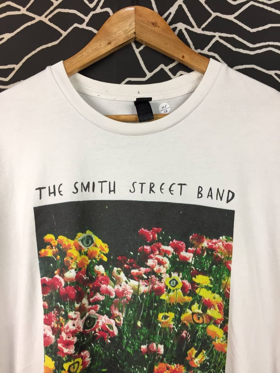 Band Tees The Smith Street Band Throw Me in the River Cover Album Tee Size US L / EU 52-54 / 3 - 3 Thumbnail