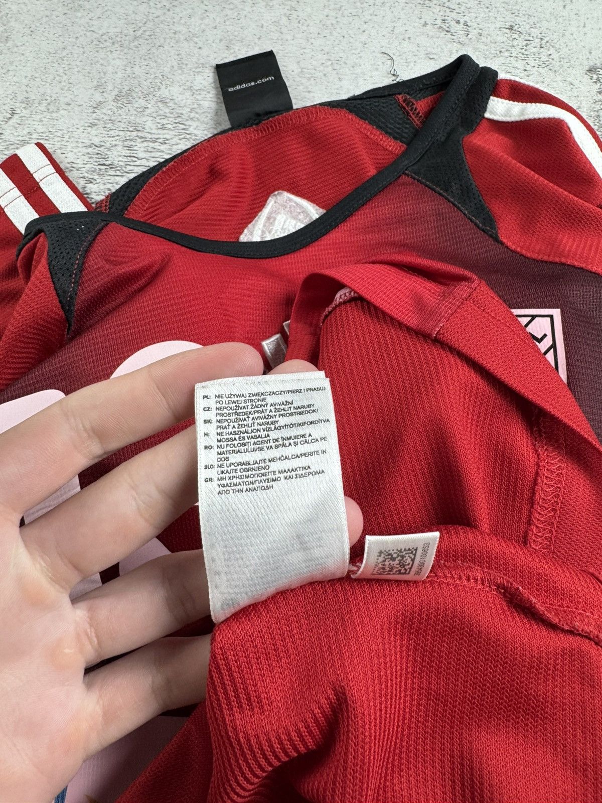 Adidas TV Kleinbasel Handball Memorabilia Adidas #13 Red Black Jersey Kit T Shirt Size US S / EU 44-46 / 1 - 10 Thumbnail