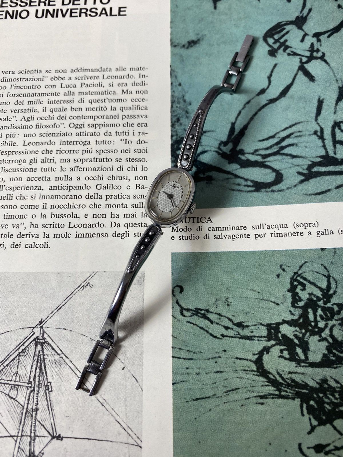 Japanese Brand Vintage Luch Cocktail Watch Silver Tone Mesh Dial USSR Size ONE SIZE - 5 Thumbnail