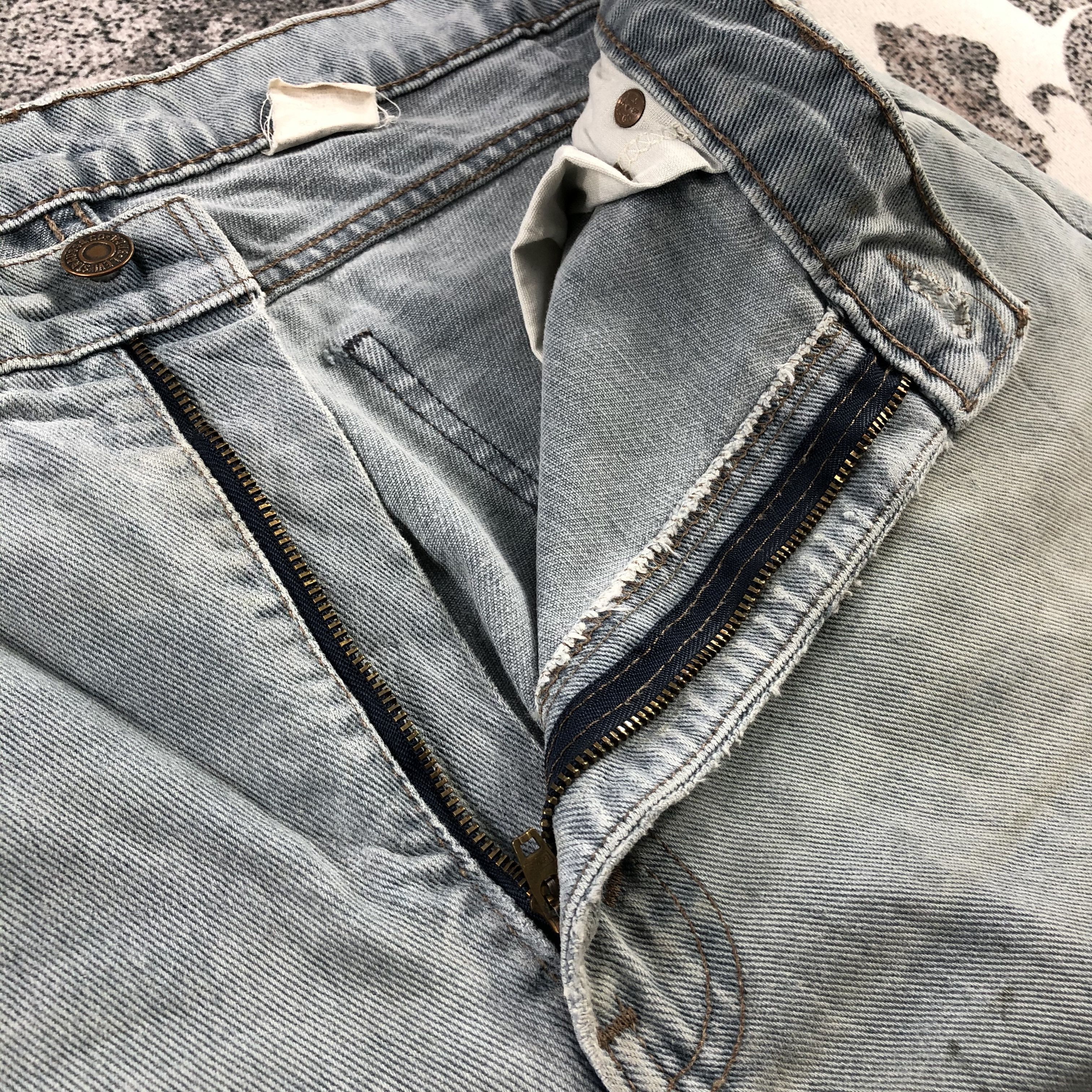 Levi's Vintage 90s Levi's 550 Jeans Dirty Blue Wash Denim KJ1046 Size US 36 / EU 52 - 14 Thumbnail