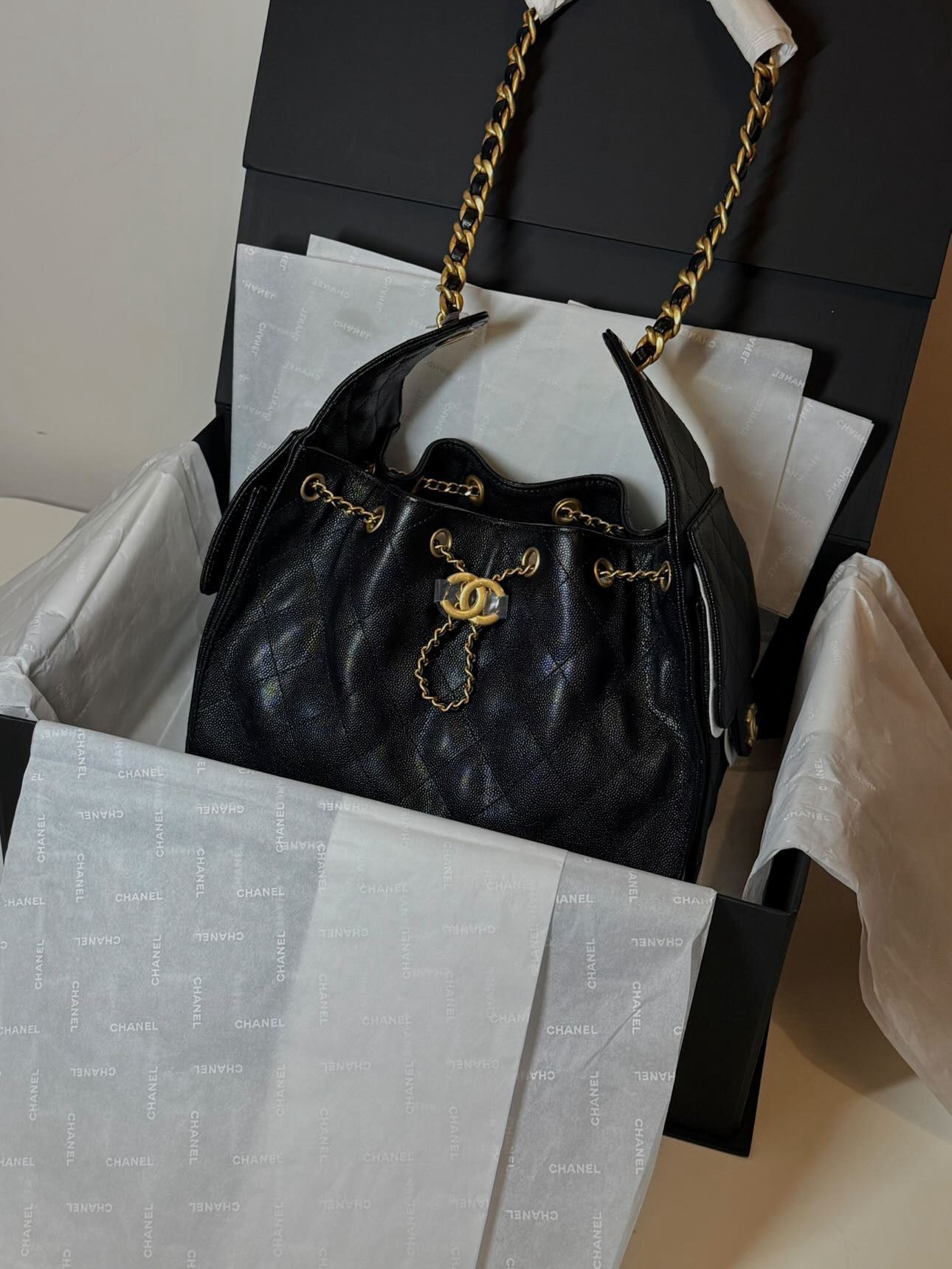 Chanel Chanel 25 Small Handbag Size ONE SIZE - 15 Thumbnail