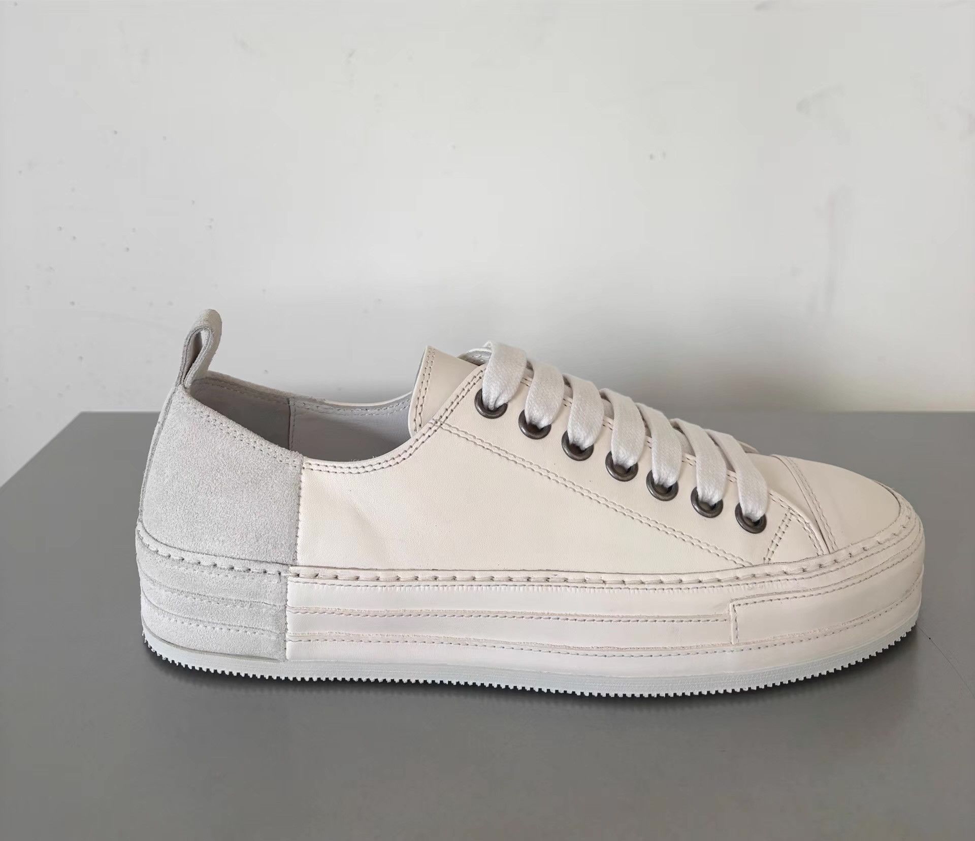 Ann Demeulemeester Ann Demeulemeeste Panelled Full-Leather Low-Top Sneakers Ｑ21 Size US 7 / EU 40 - 2 Thumbnail