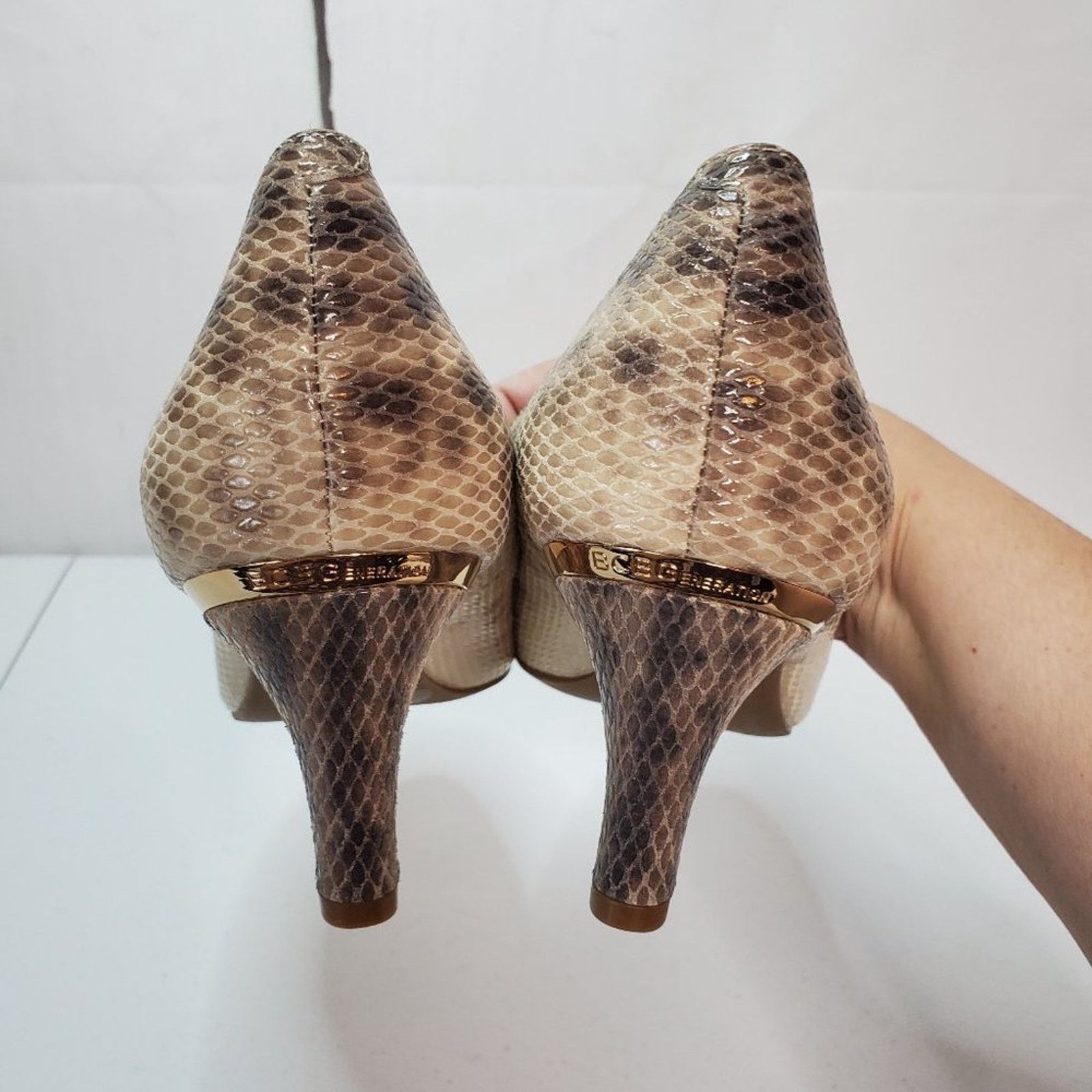 Designer BCBGeneration Gumby Faux Snake Print Leather Pumps 8.5 Size US 8.5 / IT 38.5 - 7 Thumbnail