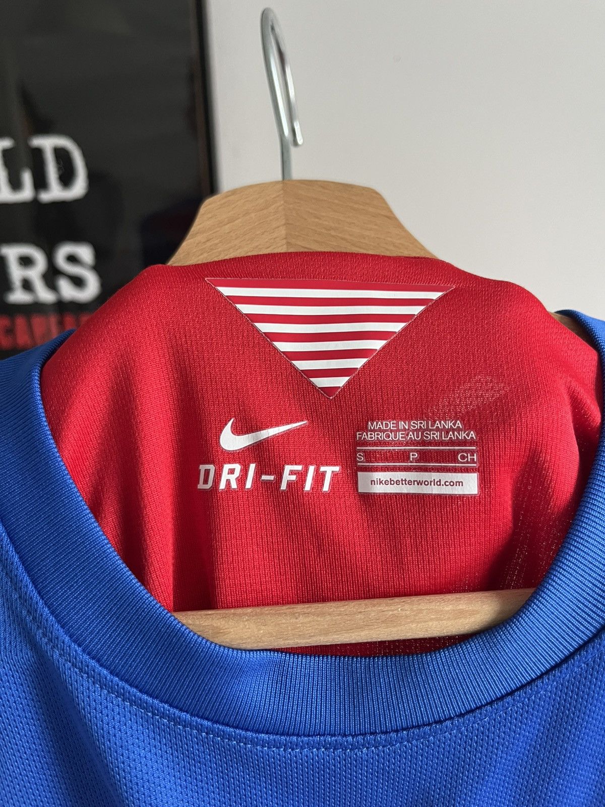 Nike × Vintage Vintage 2014 Nike USA World Cup Away Soccer Jersey Size US S / EU 44-46 / 1 - 3 Thumbnail