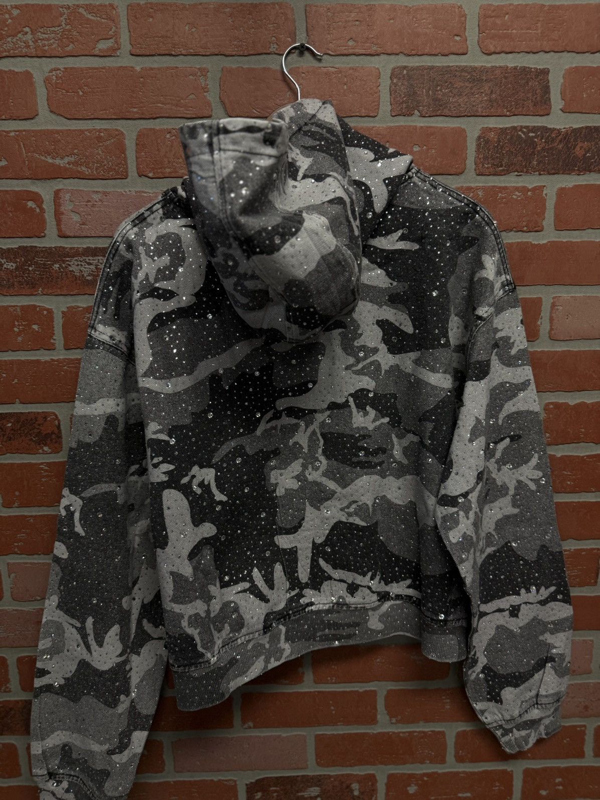 Vale Valley White Camo Crystal Hoodie Size M (NEW) Size US M / EU 48-50 / 2 - 4 Thumbnail