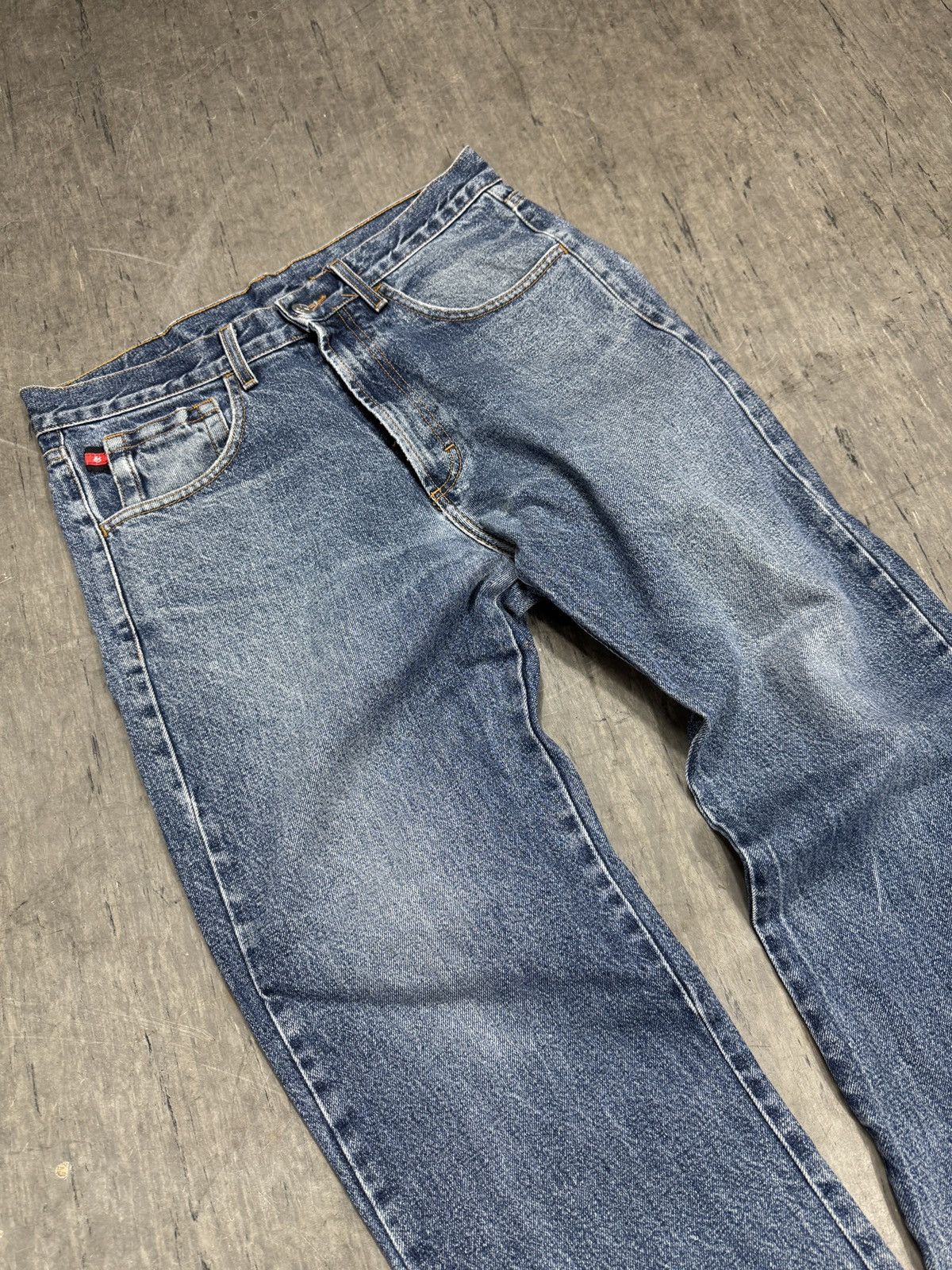Vintage ᶠᵃⁿᶜʸᵍᵘʸ Vintage Baggy Washed Denim Jeans Wide leg Y2K Size US 34 / EU 50 - 3 Thumbnail