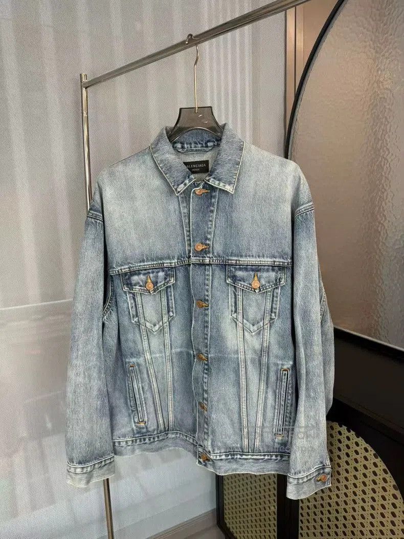 Balenciaga Balenciaga Fluorescent Green Denim Jacket. Size US S / EU 44-46 / 1 - 1 Thumbnail