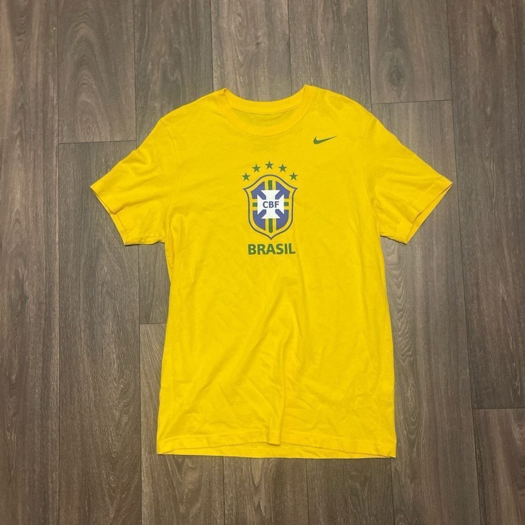 Nike Nike Brazilian soccer t shirt Size US L / EU 52-54 / 3 - 2 Thumbnail