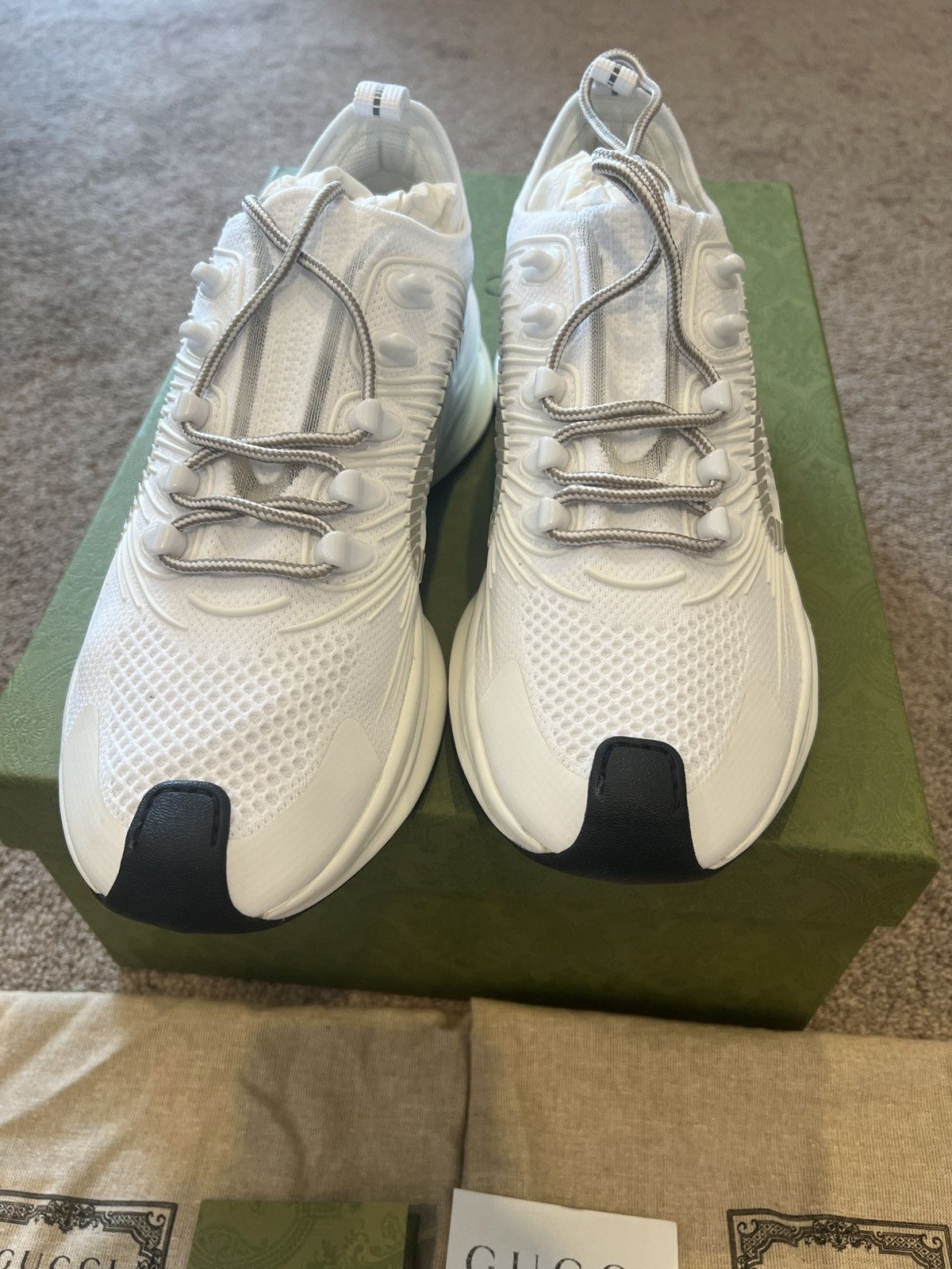 Gucci Brand new Gucci run sneaker white us10 Size US 10 / EU 43 - 3 Thumbnail