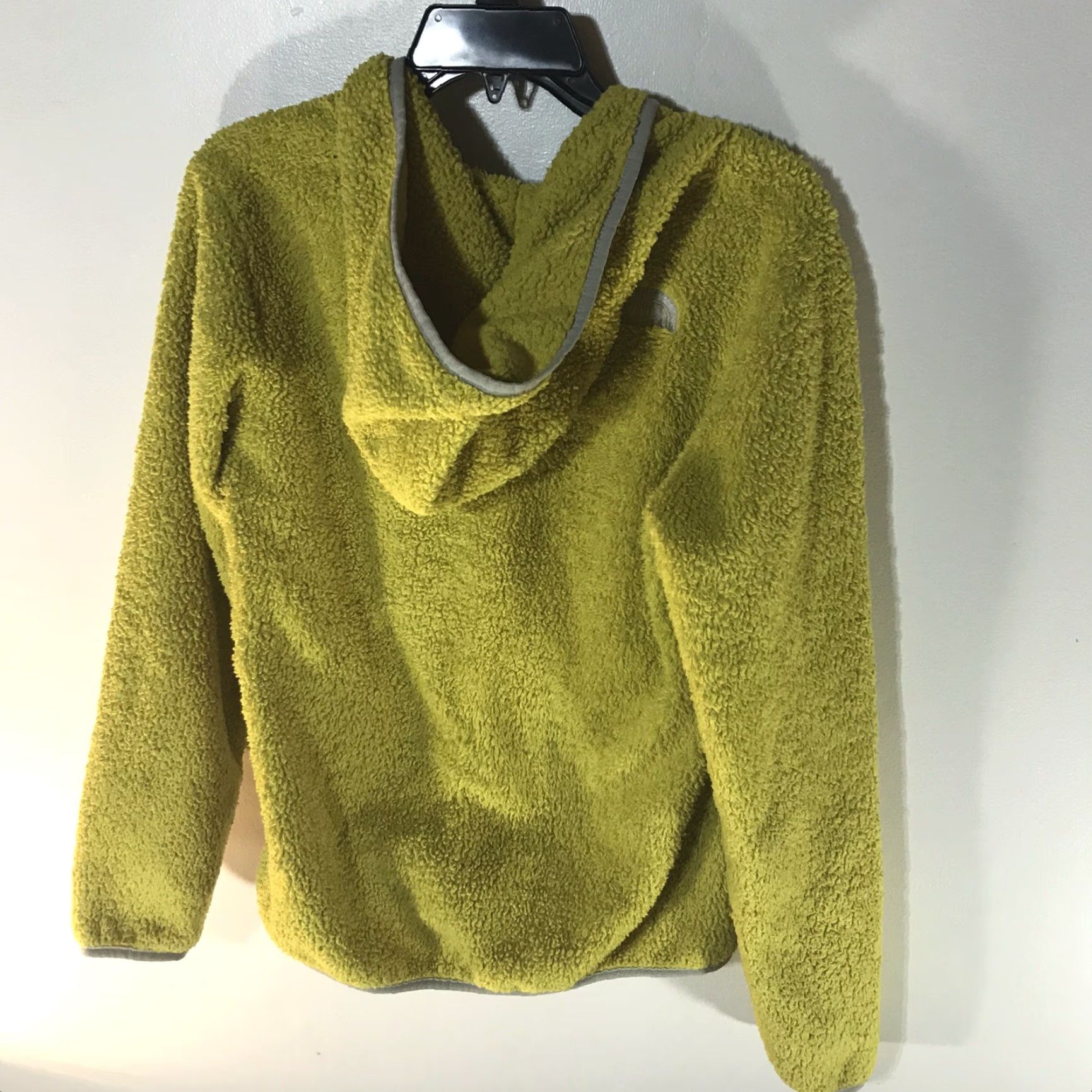 The North Face VINTAGE? No. The North Face Yellow Fleece Jacket Hooded Women M Size M / US 6-8 / IT 42-44 - 3 Thumbnail