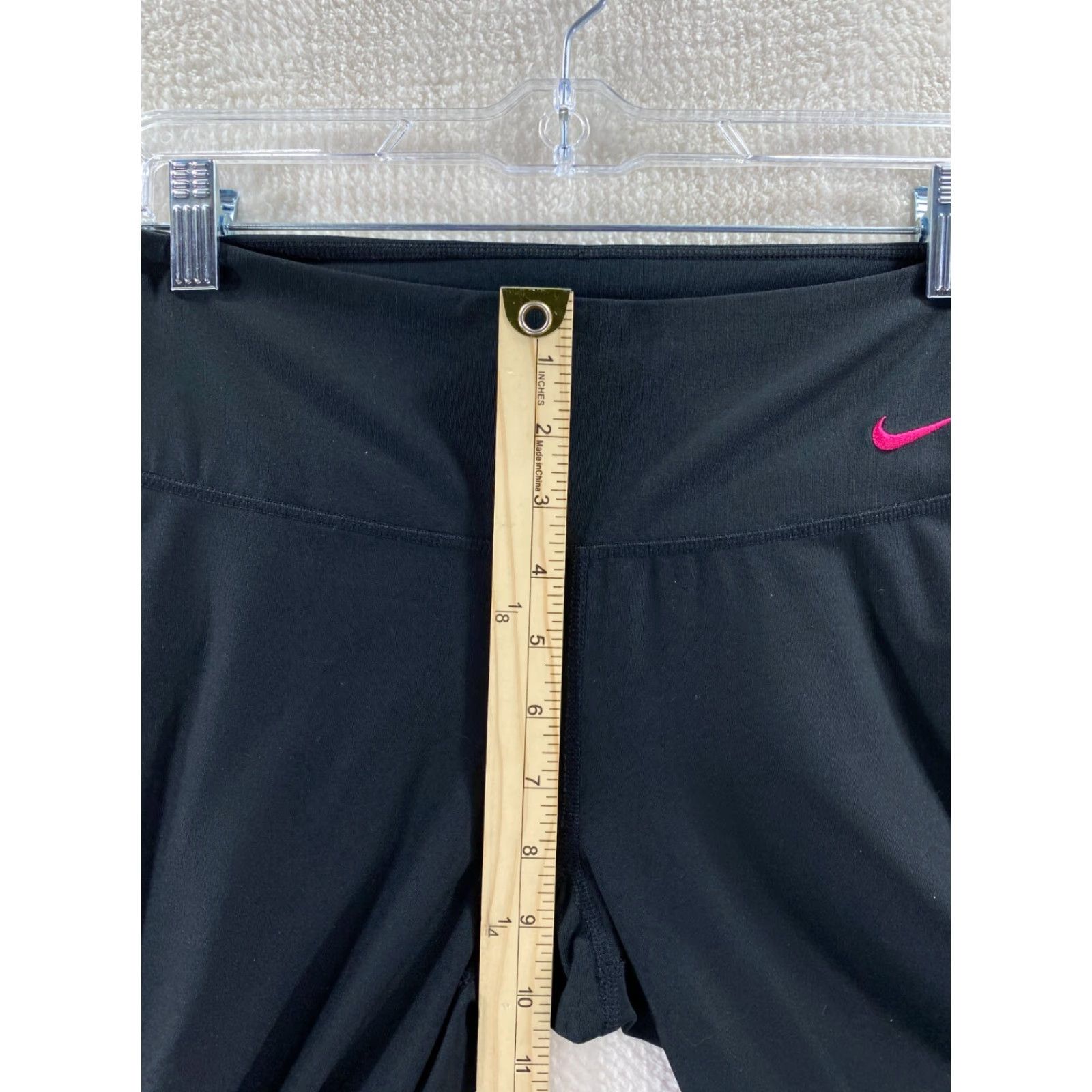 Nike Nike Dri-Fit Leggings Womens Small Black Pink Athletic Capris Yoga Swoosh Size 28" / US 6 / IT 42 - 4 Thumbnail
